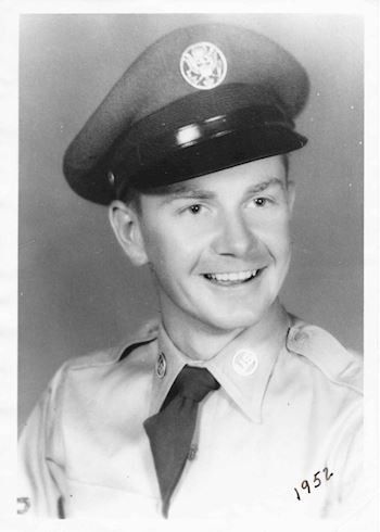 <i class="material-icons" data-template="memories-icon">account_balance</i><br/>Richard Refsnyder, Air Force<br/><div class='remember-wall-long-description'>SMSgt. Richard Refsnyder served in the United States Air Force for over 40 years. He loved his country and served it well.</div><a class='btn btn-primary btn-sm mt-2 remember-wall-toggle-long-description' onclick='initRememberWallToggleLongDescriptionBtn(this)'>Learn more</a>