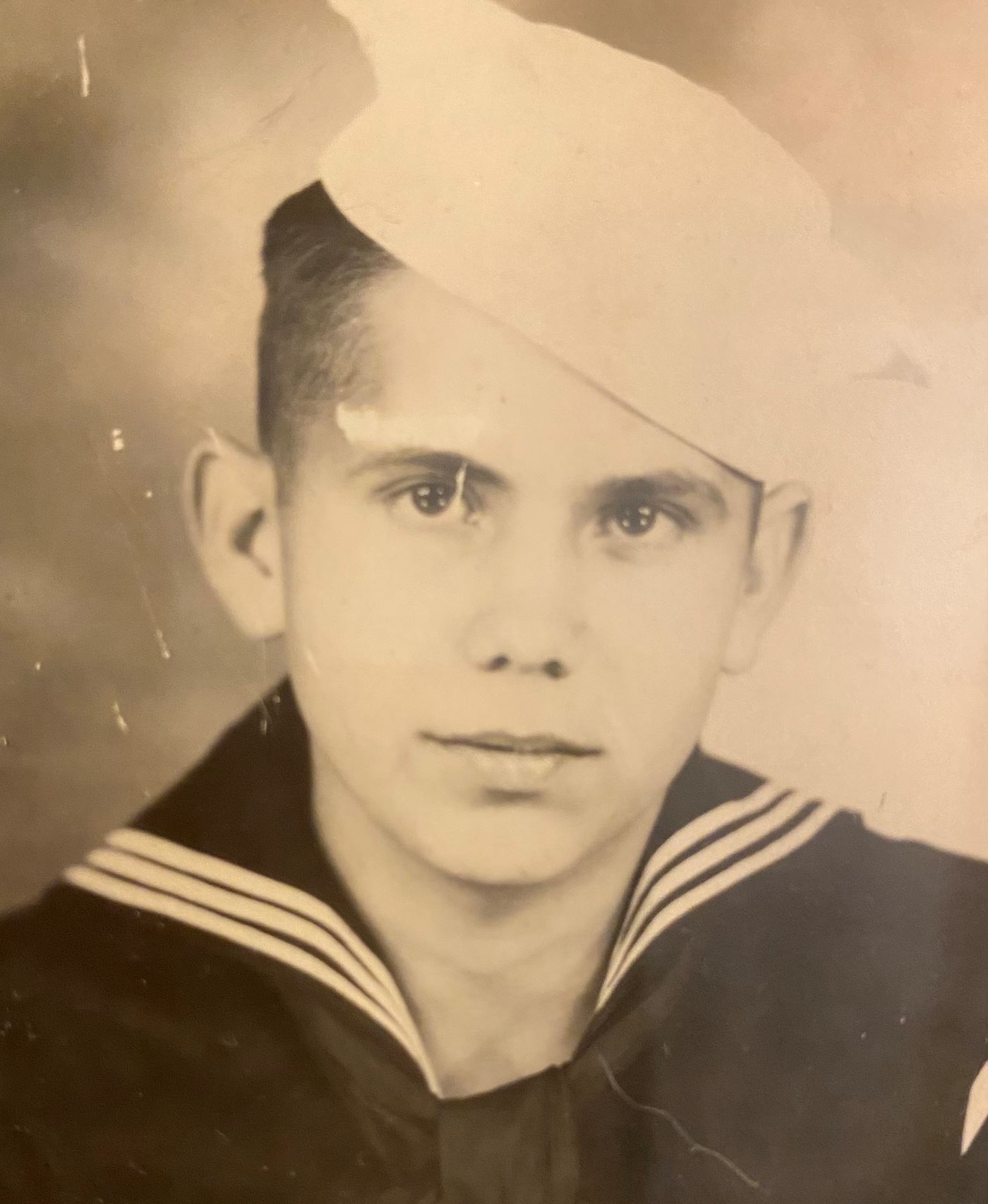 <i class="material-icons" data-template="memories-icon">account_balance</i><br/>John Knott, Navy<br/>Born 8/26/1926<br/>Passed on 3/31/2010<br/><div class='remember-wall-long-description'>
  In loving memory of an incredibly amazing man. We love you and miss you.</div><a class='btn btn-primary btn-sm mt-2 remember-wall-toggle-long-description' onclick='initRememberWallToggleLongDescriptionBtn(this)'>Learn more</a>