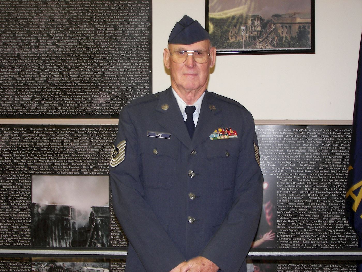 <i class="material-icons" data-template="memories-icon">account_balance</i><br/>Thomas Case, MSgt<br/>Served from 1947 to 1979<br/>Born 5/29/1931<br/>Passed on 2/15/2017<br/><div class='remember-wall-long-description'>
  Dad - You Will Always Be With Us</div><a class='btn btn-primary btn-sm mt-2 remember-wall-toggle-long-description' onclick='initRememberWallToggleLongDescriptionBtn(this)'>Learn more</a>