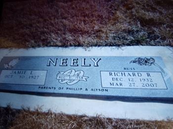 <i class="material-icons" data-template="memories-icon">message</i><br/>Richard R. "Russ"  Neely, Army<br/><div class='remember-wall-long-description'>Never forgotten 
My Daddy My Hero</div><a class='btn btn-primary btn-sm mt-2 remember-wall-toggle-long-description' onclick='initRememberWallToggleLongDescriptionBtn(this)'>Learn more</a>