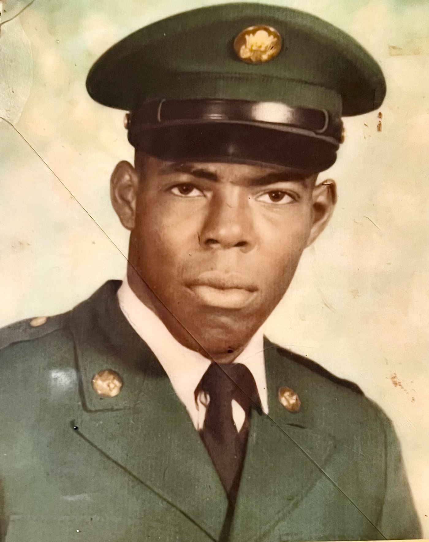 <i class="material-icons" data-template="memories-icon">chat_bubble</i><br/>Chester Johnson Sr.<br/><div class='remember-wall-long-description'>In honor of the Best Daddy!! You fought a great fight! Your family loves you and miss you so much. Your legacy and memories lives on forever! Thank you for your stories and thank you for service. A True Hero!</div><a class='btn btn-primary btn-sm mt-2 remember-wall-toggle-long-description' onclick='initRememberWallToggleLongDescriptionBtn(this)'>Learn more</a>