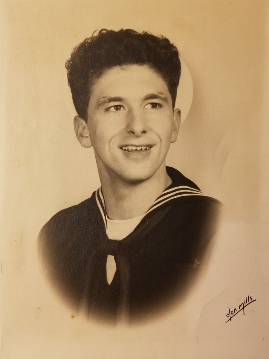 <i class="material-icons" data-template="memories-icon">account_balance</i><br/>Allan  Drake, Navy<br/>Posted by: Donna Miller<br/><div class='remember-wall-long-description'>
  Dad, thank you for your service and your love for our country. I’m so proud of you.</div><a class='btn btn-primary btn-sm mt-2 remember-wall-toggle-long-description' onclick='initRememberWallToggleLongDescriptionBtn(this)'>Learn more</a>