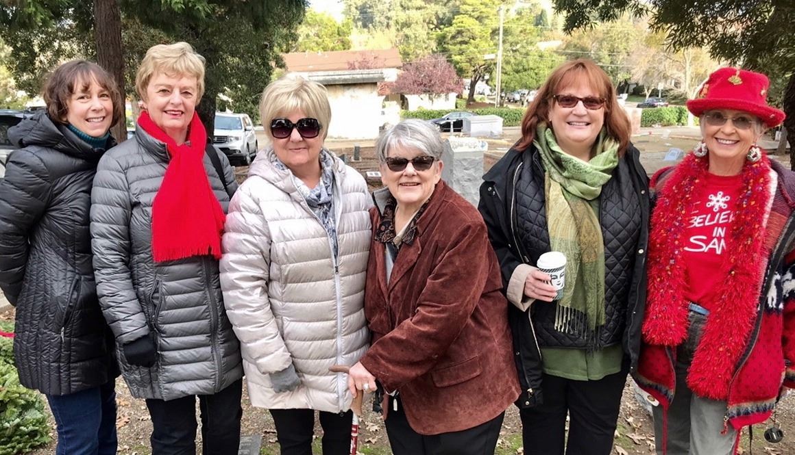 Gabilan Chapter DAR members have been present at every Wreaths Across America day since it arrived in Morgan Hill.  Our friends and family join us, as we work alongside community members of every age to honor veterans on this day, and throughout the year.
Left to right:  Elizabeth Krafft, Jackie Berryhill, Kris Hernandez, Romaine Veronda, Gaylis Ghaderi, Linda Tarvin
Mt. Hope Cemetery, Morgan Hill, California
2019
photo by Don Veronda
Mt. Hope Cemetery, Morgan Hill, California
2019
