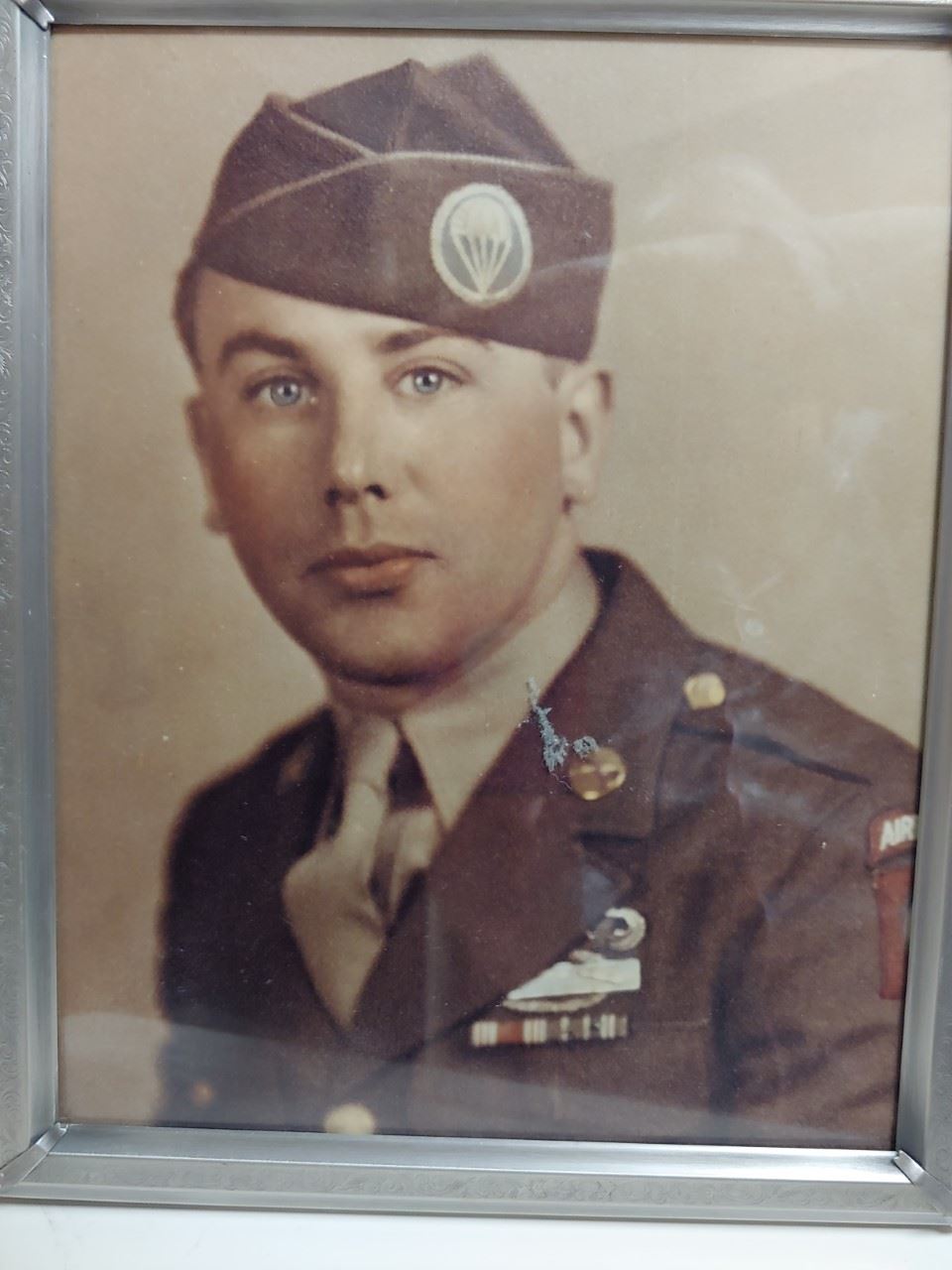 <i class="material-icons" data-template="memories-icon">stars</i><br/>LeRoy Wolfe, Army<br/><div class='remember-wall-long-description'>PFC LeRoy A. Wolfe, Paratrooper, 82nd Airborne Division, the All American's, WWII</div><a class='btn btn-primary btn-sm mt-2 remember-wall-toggle-long-description' onclick='initRememberWallToggleLongDescriptionBtn(this)'>Learn more</a>