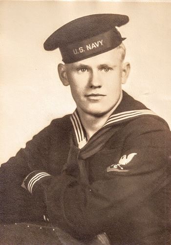 <i class="material-icons" data-template="memories-icon">stars</i><br/>Walter Bergman, Navy<br/><div class='remember-wall-long-description'>Walter L. Bergman, US Navy, WWII, Sonar Man, USS Nields, DD-616</div><a class='btn btn-primary btn-sm mt-2 remember-wall-toggle-long-description' onclick='initRememberWallToggleLongDescriptionBtn(this)'>Learn more</a>