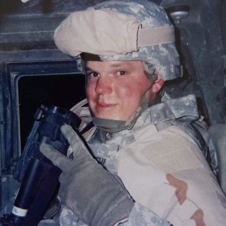 <i class="material-icons" data-template="memories-icon">stars</i><br/>David Biehl, Army, SSG<br/>Born 11/18/1983<br/>Passed on 11/10/2011<br/>Posted by: Brandy Johnson<br/><div class='remember-wall-long-description'>Always remembered and loved.</div><a class='btn btn-primary btn-sm mt-2 remember-wall-toggle-long-description' onclick='initRememberWallToggleLongDescriptionBtn(this)'>Learn more</a>