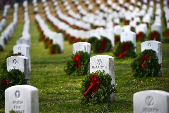 An impactful scene at Arlington National Cemetery