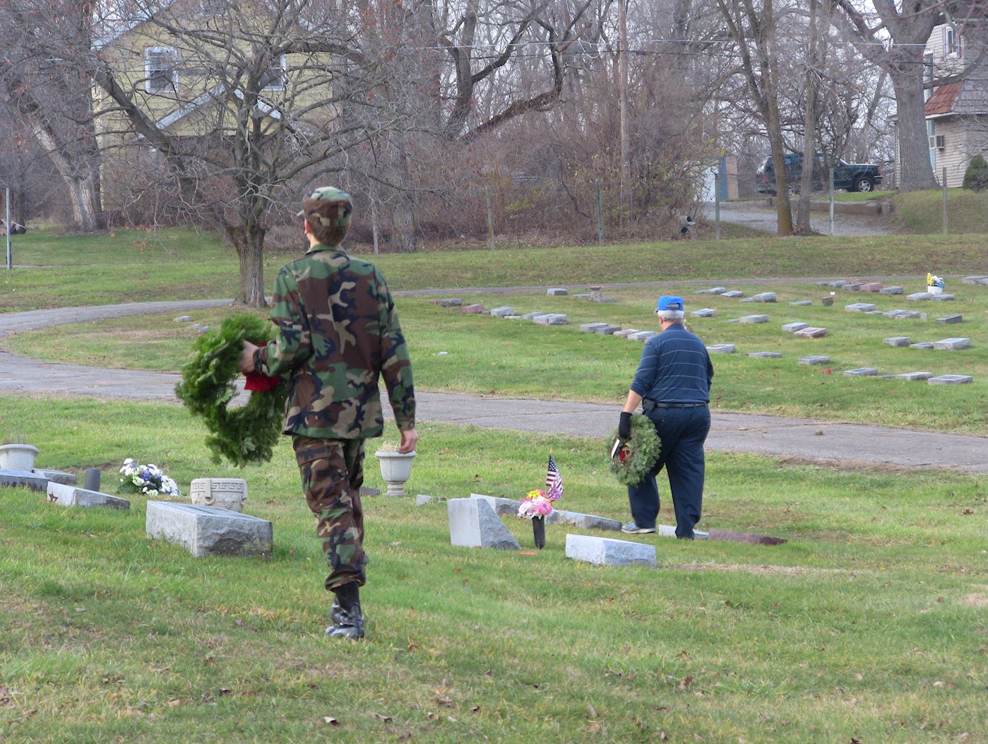 Chapter Secretary Jeff W. Jones and CAP airman, Lindenwood Cemetery, 2015