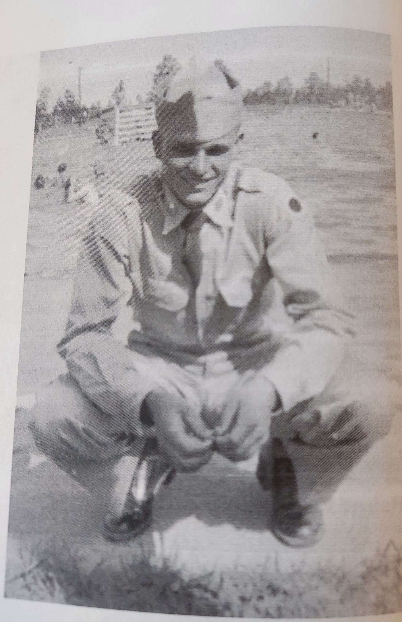 <i class="material-icons" data-template="memories-icon">chat_bubble</i><br/>Bennett Albert Davis<br/><div class='remember-wall-long-description'>Bennett Albert Davis United States Army Korea June 2nd, 1932 - November 11th, 2006</div><a class='btn btn-primary btn-sm mt-2 remember-wall-toggle-long-description' onclick='initRememberWallToggleLongDescriptionBtn(this)'>Learn more</a>