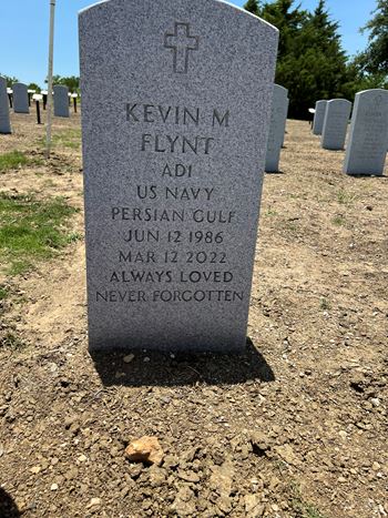 <i class="material-icons" data-template="memories-icon">message</i><br/>Kevin Flynt, Navy<br/><div class='remember-wall-long-description'>Kevin we love and miss you so much! Grandma, Mom, Jessica, Scarlett, and Chris</div><a class='btn btn-primary btn-sm mt-2 remember-wall-toggle-long-description' onclick='initRememberWallToggleLongDescriptionBtn(this)'>Learn more</a>