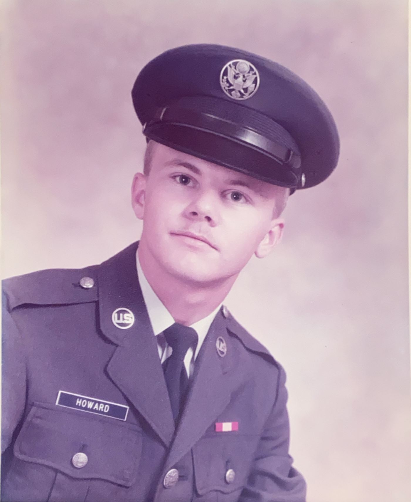 <i class="material-icons" data-template="memories-icon">account_balance</i><br/>Keith Howard, Air Force<br/>Posted by: Shannon Howard<br/><div class='remember-wall-long-description'>
  In memory of the best dad and grandpa! We hope you’ve found the best fishing spots up there. We love and miss you so much!</div><a class='btn btn-primary btn-sm mt-2 remember-wall-toggle-long-description' onclick='initRememberWallToggleLongDescriptionBtn(this)'>Learn more</a>