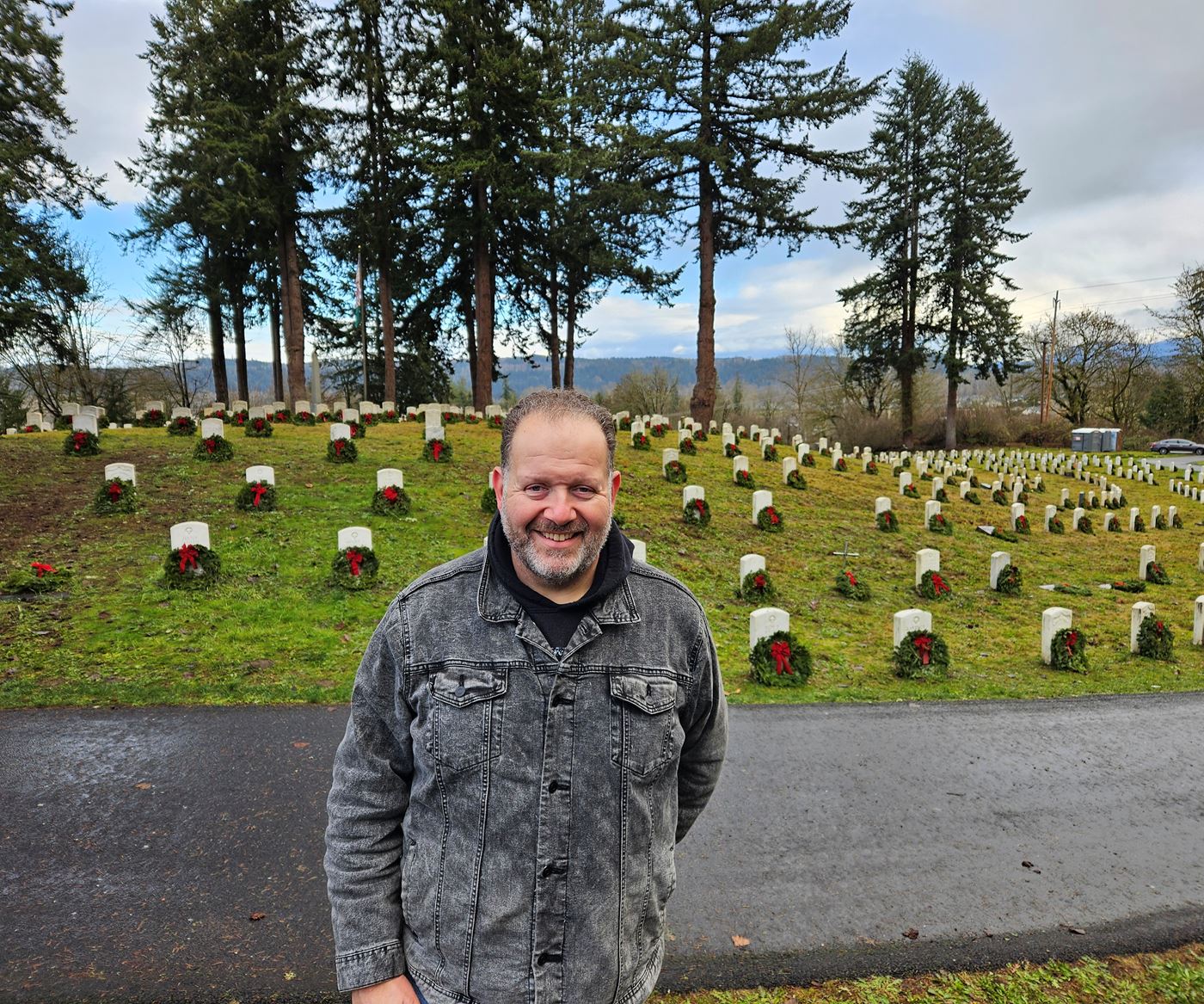 Thanks to the generosity of our donors, all 2,265 Veterans Graves were adorned with our Sacred Wreaths.&nbsp;