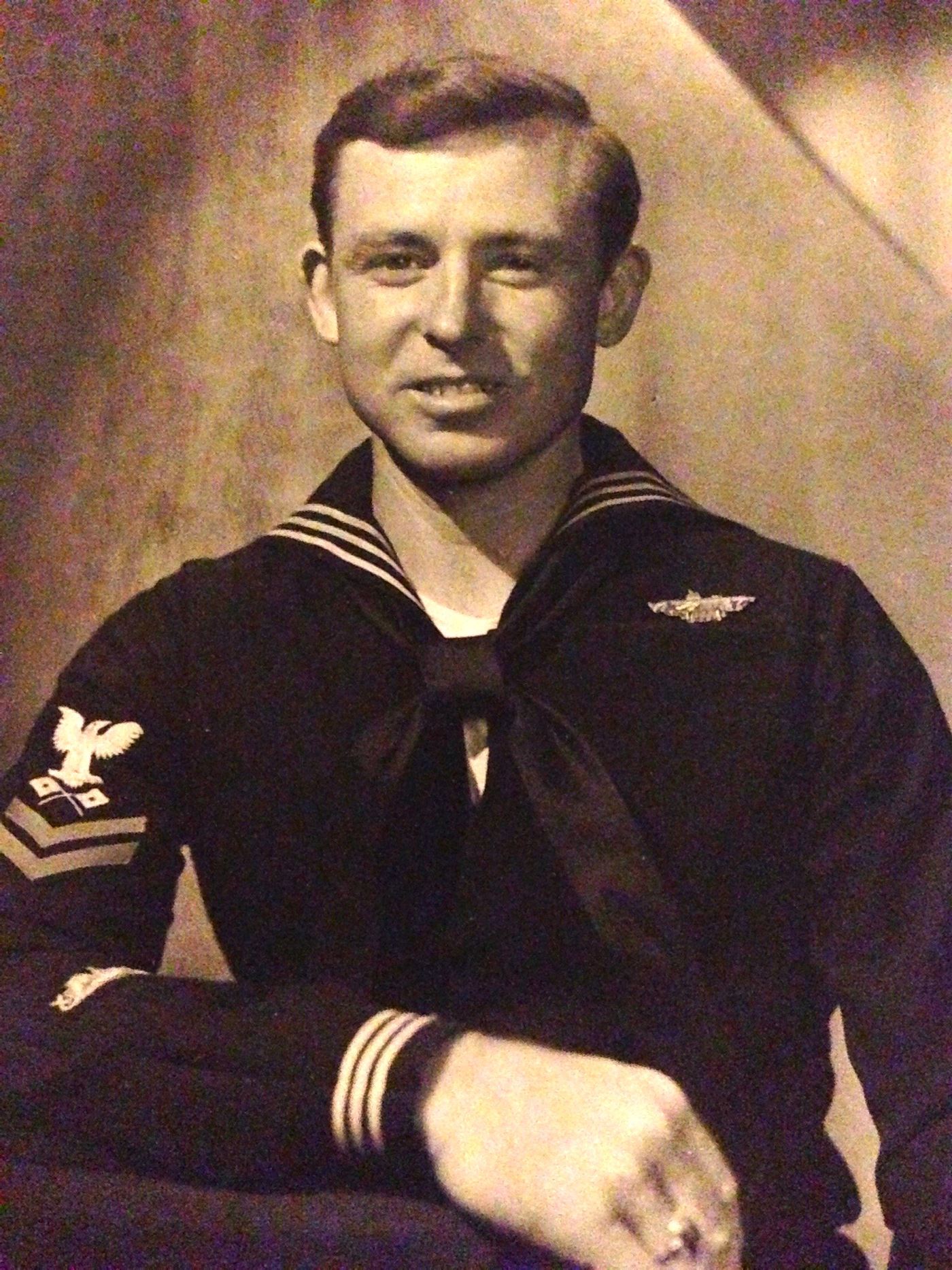 <i class="material-icons" data-template="memories-icon">account_balance</i><br/>Curtis R. Garrett, Navy, Signalman, 2mc-Quartermaster<br/>Posted by: Rebecca L.<br/><div class='remember-wall-long-description'>In loving memory of our father, Curtis R. Garett, for his distinguished service during 
WWII in the US Navy.</div><a class='btn btn-primary btn-sm mt-2 remember-wall-toggle-long-description' onclick='initRememberWallToggleLongDescriptionBtn(this)'>Learn more</a>