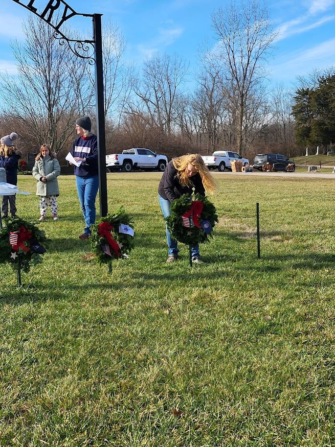 Lana Kirts presenting the Merchant Marines wreath.