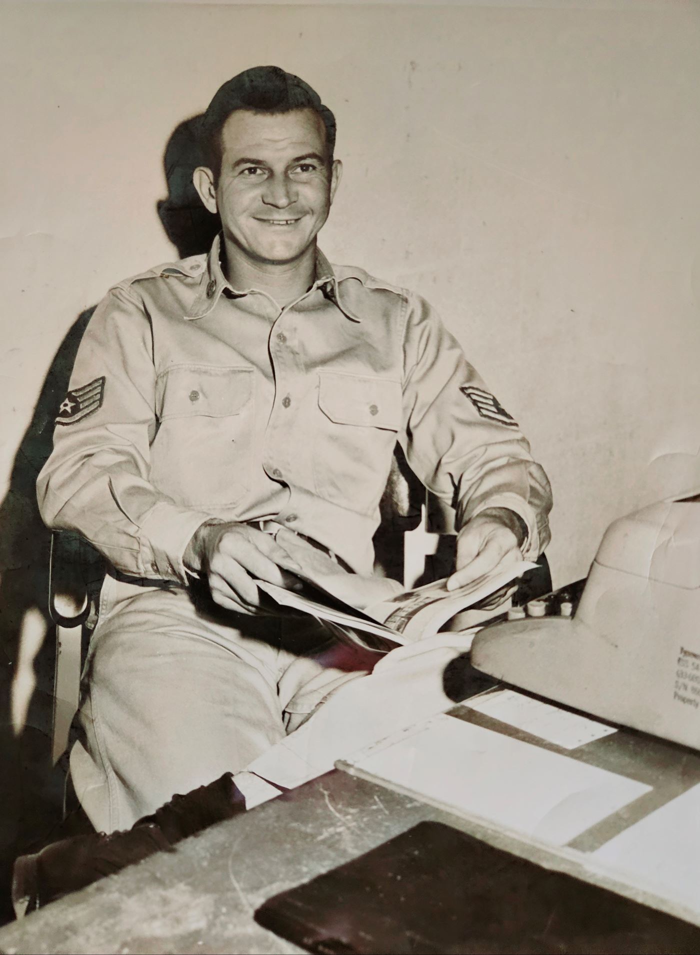 <i class="material-icons" data-template="memories-icon">chat_bubble</i><br/>Nicholas Yuhas, Air Force, Master Sergeant <br/>Born 5/23/1927<br/>Passed on 11/17/2000<br/>Posted by: Margaret Yuhas<br/><div class='remember-wall-long-description'>Always in our hearts, thank you for teaching us to love God, our family and our country. You and mom are so loved.Sharon, Ervan and Debbie</div><a class='btn btn-primary btn-sm mt-2 remember-wall-toggle-long-description' onclick='initRememberWallToggleLongDescriptionBtn(this)'>Learn more</a>