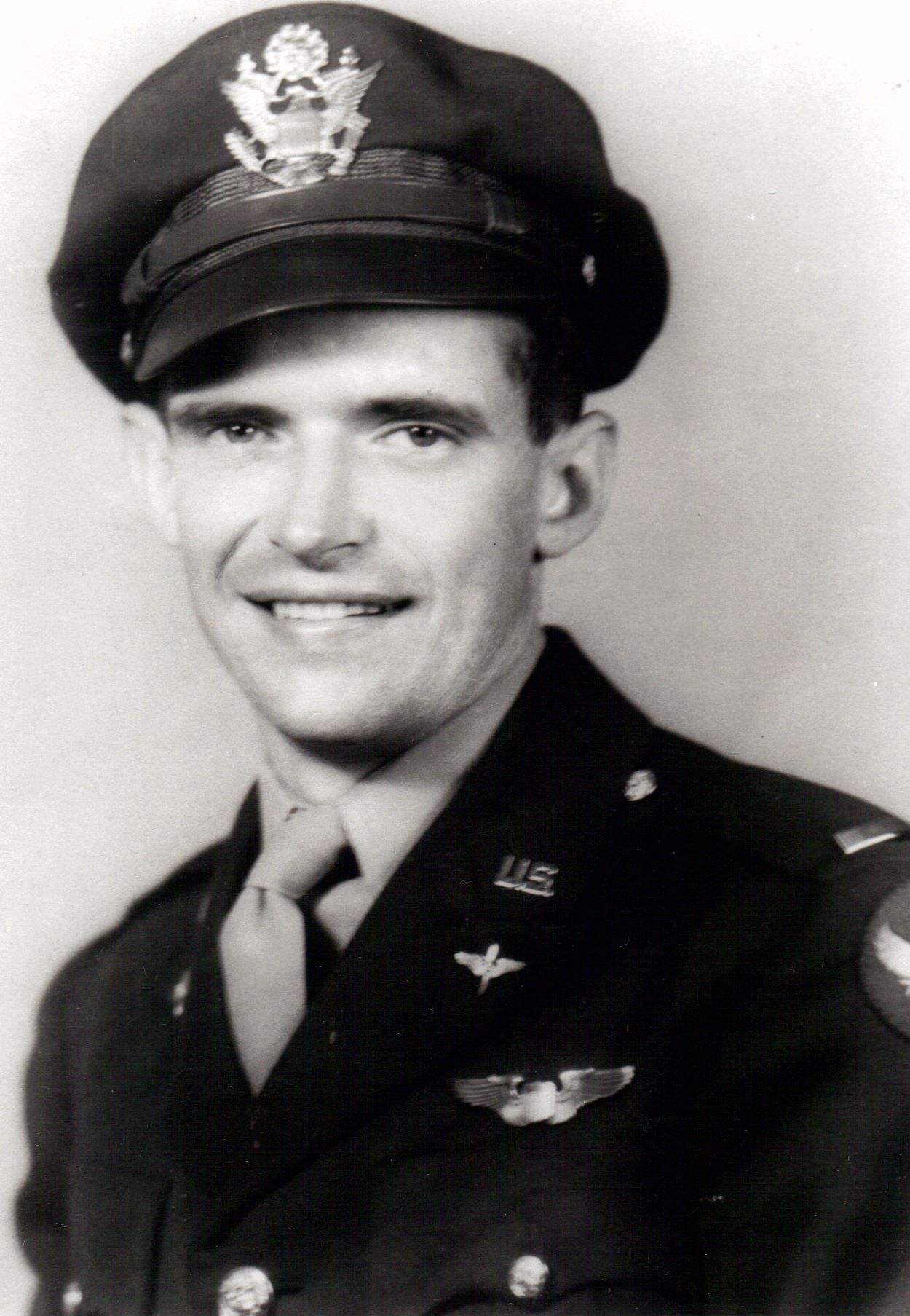 <i class="material-icons" data-template="memories-icon">account_balance</i><br/>Russell Benge, Air Force<br/>Posted by: Carol Bieganek<br/><div class='remember-wall-long-description'>
  In Memory of MAJ (Ret) Russell J Benge, B26 pilot, US Army Air Corps, WW2</div><a class='btn btn-primary btn-sm mt-2 remember-wall-toggle-long-description' onclick='initRememberWallToggleLongDescriptionBtn(this)'>Learn more</a>