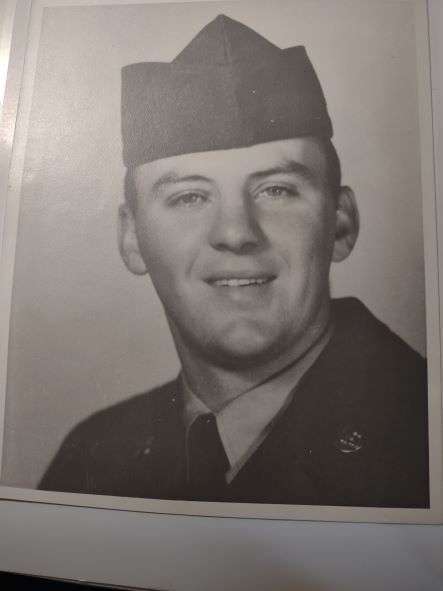 <i class="material-icons" data-template="memories-icon">account_balance</i><br/>J. Larry Miller, Army<br/><div class='remember-wall-long-description'>J. Larry Miller 1935 - 2006
Honoring your military service to our country.
Love,
Lindsey Sweeney</div><a class='btn btn-primary btn-sm mt-2 remember-wall-toggle-long-description' onclick='initRememberWallToggleLongDescriptionBtn(this)'>Learn more</a>