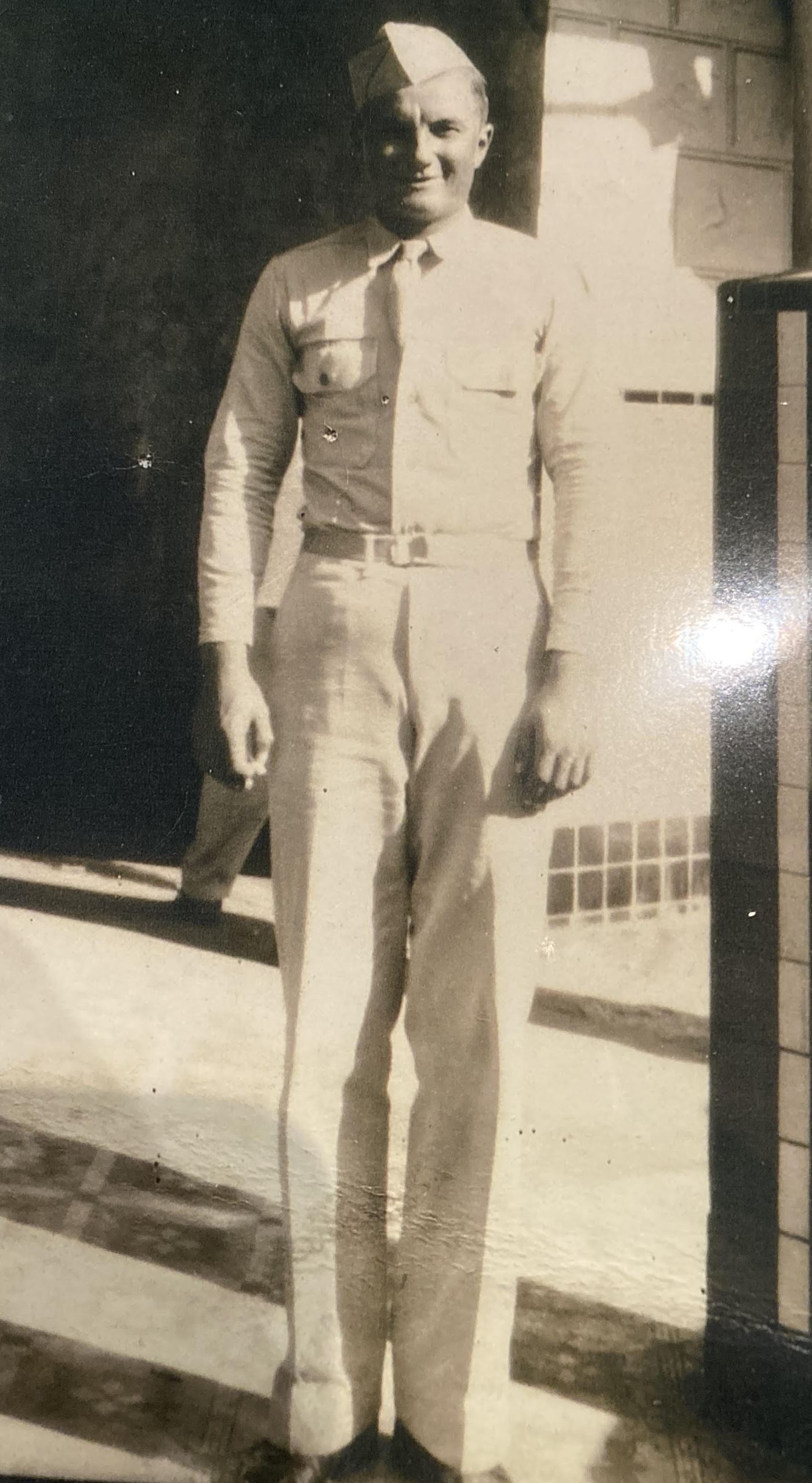 <i class="material-icons" data-template="memories-icon">account_balance</i><br/>Hershel Vernon.  Robinson<br/><div class='remember-wall-long-description'>Hershel Vernon. Robinson - Private First Class - United States Army - World War II - September 23, 1921 - March 2, 2005</div><a class='btn btn-primary btn-sm mt-2 remember-wall-toggle-long-description' onclick='initRememberWallToggleLongDescriptionBtn(this)'>Learn more</a>