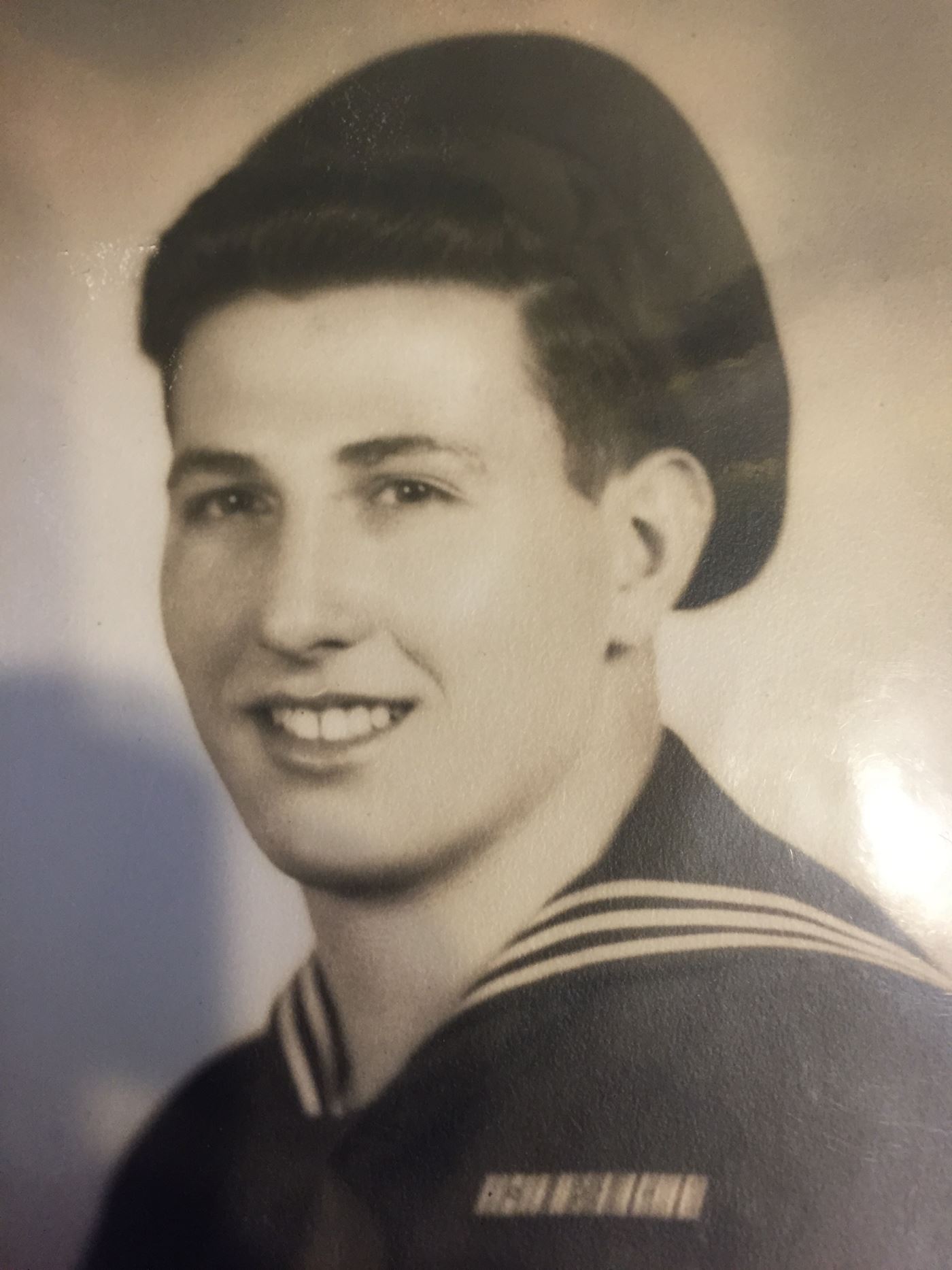 <i class="material-icons" data-template="memories-icon">account_balance</i><br/>Louis Calvitto, Navy<br/>Served from 1942 to 1946<br/>Posted by: William E.<br/><div class='remember-wall-long-description'>In memory of Louis Calvitto, USN</div><a class='btn btn-primary btn-sm mt-2 remember-wall-toggle-long-description' onclick='initRememberWallToggleLongDescriptionBtn(this)'>Learn more</a>