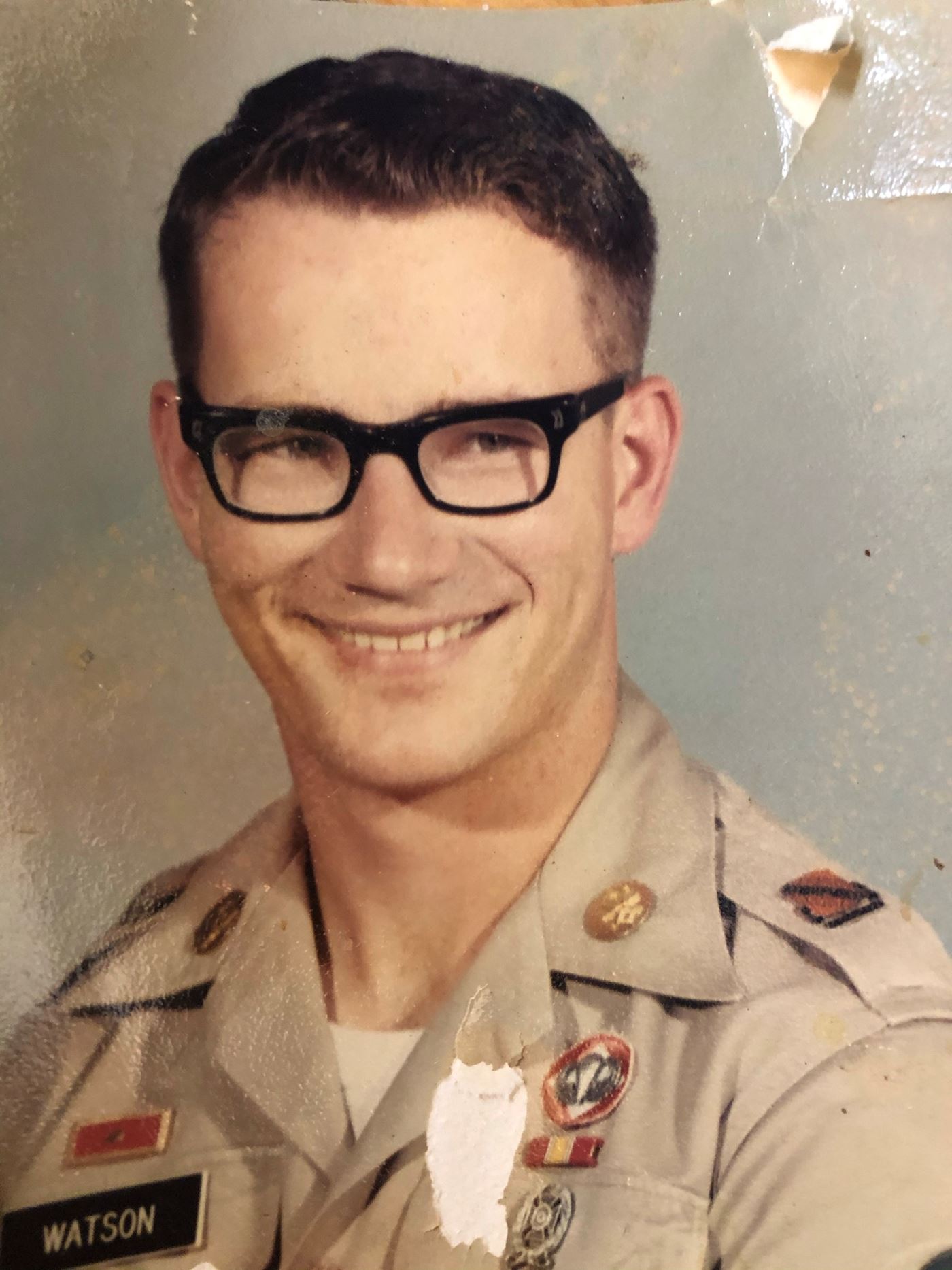 <i class="material-icons" data-template="memories-icon">stars</i><br/>Larry D  Watson, Army<br/>Posted by: Jenny Blair<br/><div class='remember-wall-long-description'>
  Thank you, Dad for your service! You are so loved and so missed!</div><a class='btn btn-primary btn-sm mt-2 remember-wall-toggle-long-description' onclick='initRememberWallToggleLongDescriptionBtn(this)'>Learn more</a>