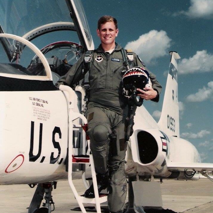 <i class="material-icons" data-template="memories-icon">chat_bubble</i><br/>David John Ledum, Air Force, Major<br/>Born 11/5/1963<br/>Passed on 1/4/2018<br/>Posted by: Karla Kay Ledum<br/><div class='remember-wall-long-description'>Dave (Chewie) Ledum served for 20 years as an Air Force pilot.He was married to Karla (Herslip) Ledum in 1990.They had 5 daughters together.Dave passed away in 2018 after a courageous battle against glioblastoma.He is greatly missed and loved by his family and friends.</div><a class='btn btn-primary btn-sm mt-2 remember-wall-toggle-long-description' onclick='initRememberWallToggleLongDescriptionBtn(this)'>Learn more</a>