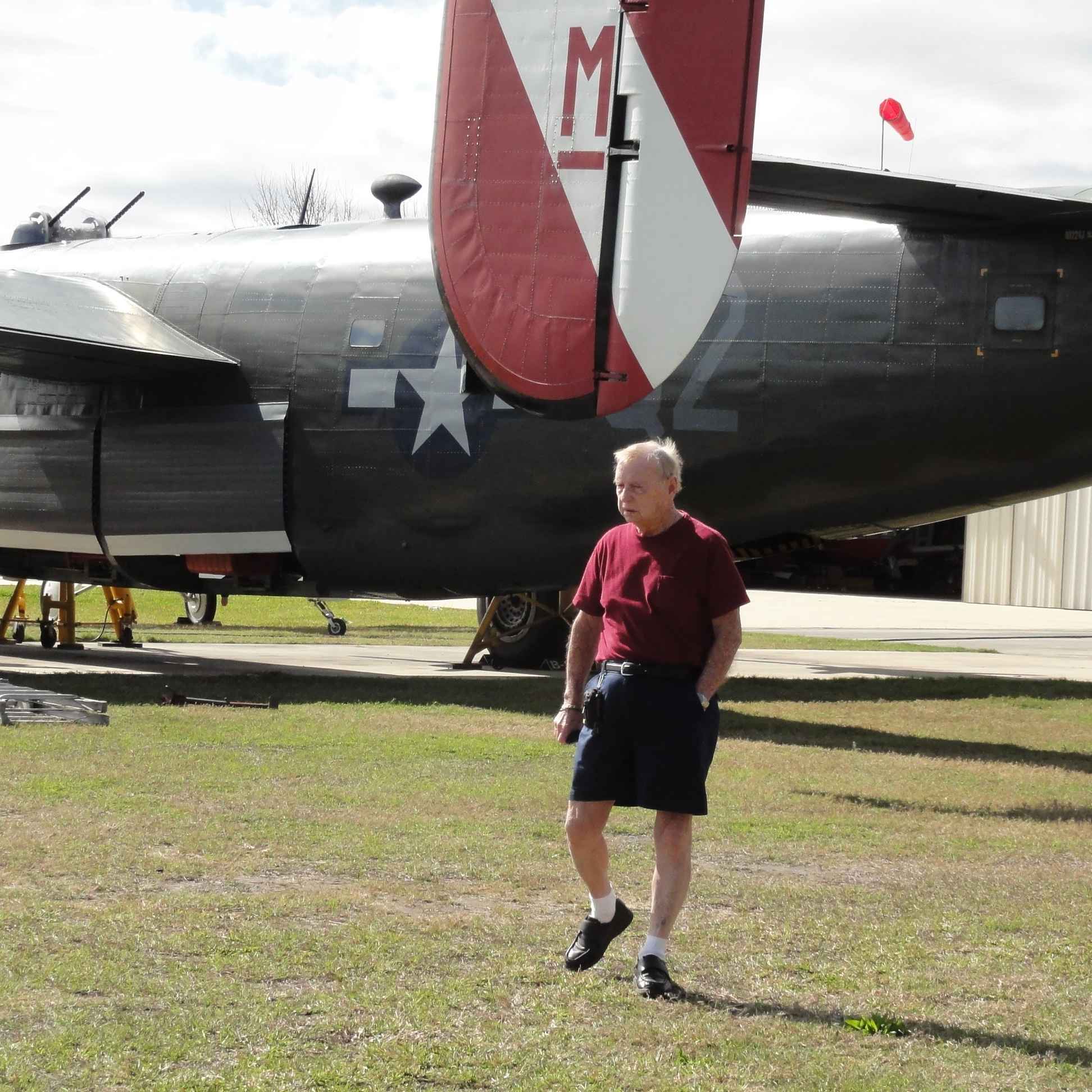 <i class="material-icons" data-template="memories-icon">chat_bubble</i><br/>Leroy E Beissel, Air Force, MSGT<br/>Born 10/4/1925<br/>Passed on 12/8/2020<br/>Posted by: Donna Beissel<br/><div class='remember-wall-long-description'>In Loving Memory of Leroy E Beissel, We love you and miss you. Thank You for everything that you did for us over the years!</div><a class='btn btn-primary btn-sm mt-2 remember-wall-toggle-long-description' onclick='initRememberWallToggleLongDescriptionBtn(this)'>Learn more</a>