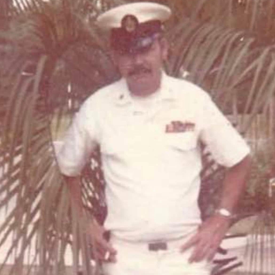 <i class="material-icons" data-template="memories-icon">chat_bubble</i><br/>Marvin Blankenship, Navy, CPO<br/>Posted by: Blankenship Family<br/><div class='remember-wall-long-description'>We love and Miss you Daddy</div><a class='btn btn-primary btn-sm mt-2 remember-wall-toggle-long-description' onclick='initRememberWallToggleLongDescriptionBtn(this)'>Learn more</a>