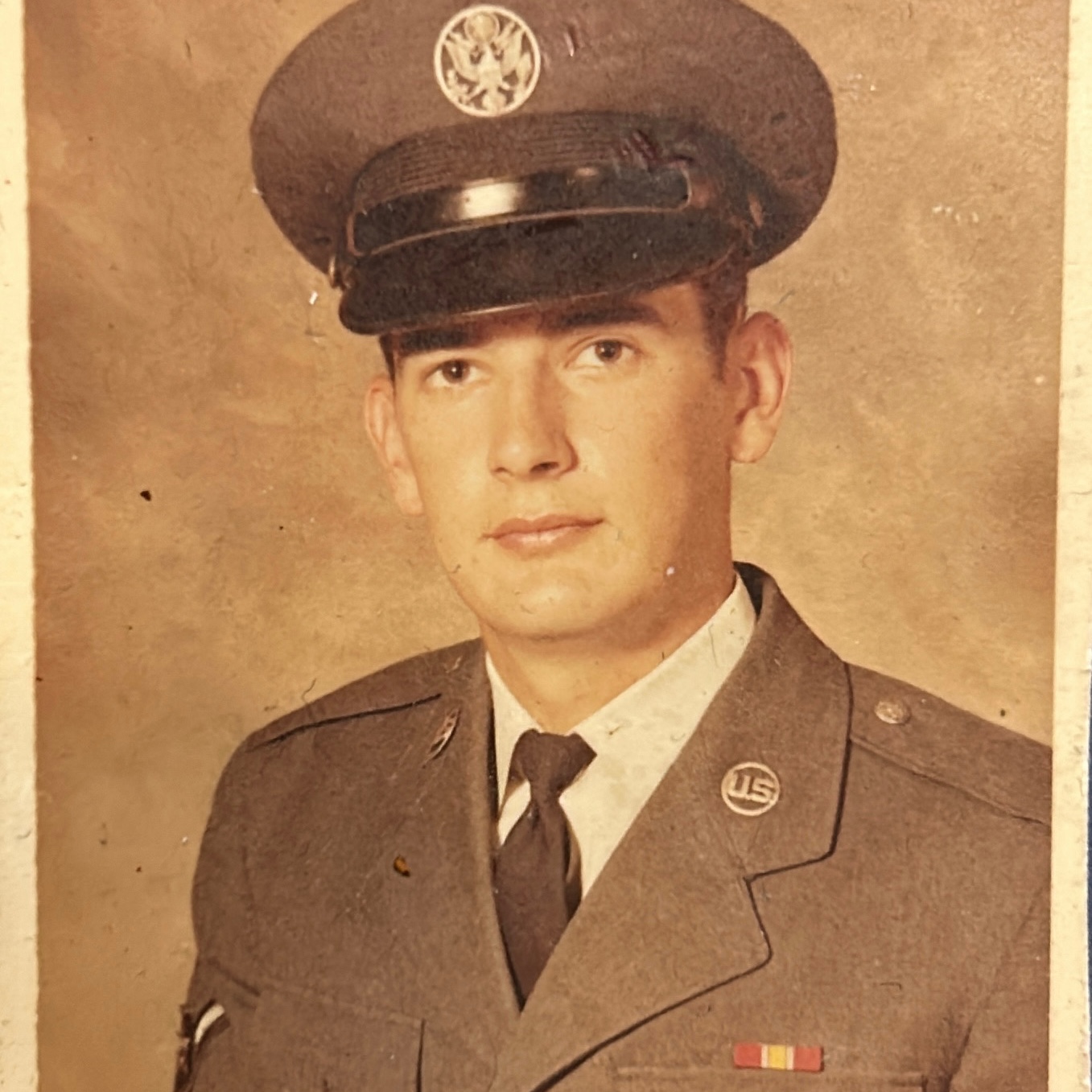 <i class="material-icons" data-template="memories-icon">chat_bubble</i><br/>Elwood Wesley Lightcap, Air Force, MSGT<br/>Posted by: Tina Surface<br/><div class='remember-wall-long-description'>Dad, you are gone but not forgotten. There’s not one day that goes by that I don’t think of you and miss you. I miss you tons and wish we had one more chat, and one more fishing trip. The world just isn’t the same without you , Dad. Love you, Tina</div><a class='btn btn-primary btn-sm mt-2 remember-wall-toggle-long-description' onclick='initRememberWallToggleLongDescriptionBtn(this)'>Learn more</a>