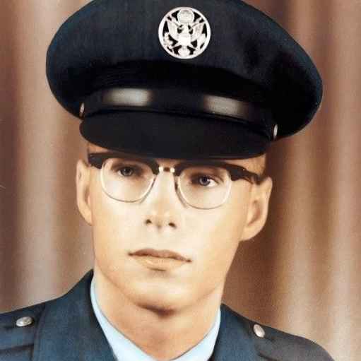 <i class="material-icons" data-template="memories-icon">chat_bubble</i><br/>Richard Lee Hopkins, Air Force, Sgt<br/>Born 1/28/1946<br/>Passed on 2/14/2022<br/>Posted by: YOUR LOVING FAMILY<br/><div class='remember-wall-long-description'>Richard Hopkins - Loving Husband, Dad and Poppy. We miss you and love you.</div><a class='btn btn-primary btn-sm mt-2 remember-wall-toggle-long-description' onclick='initRememberWallToggleLongDescriptionBtn(this)'>Learn more</a>