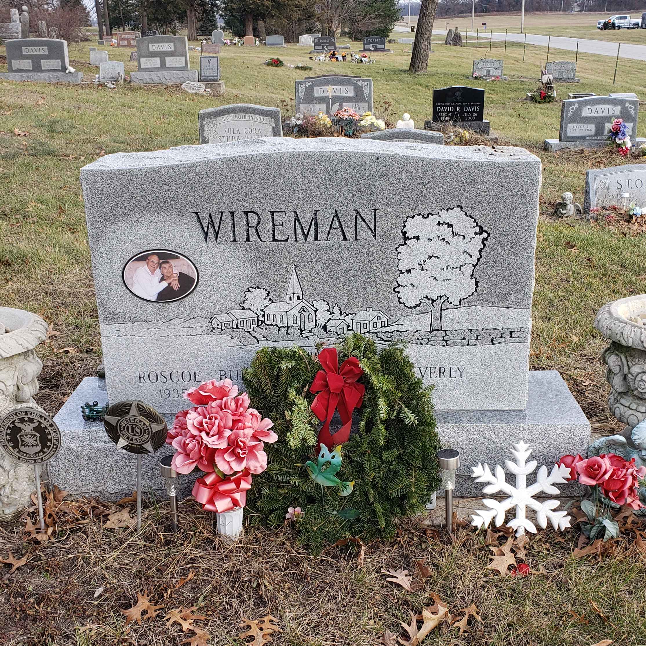 <i class="material-icons" data-template="memories-icon">chat_bubble</i><br/>Roscoe Wireman, Air Force, <br/>Posted by: Carol Potts<br/><div class='remember-wall-long-description'>Thank you to all who participated and donated. My dad was a proud Korean Veteran. God Bless!</div><a class='btn btn-primary btn-sm mt-2 remember-wall-toggle-long-description' onclick='initRememberWallToggleLongDescriptionBtn(this)'>Learn more</a>