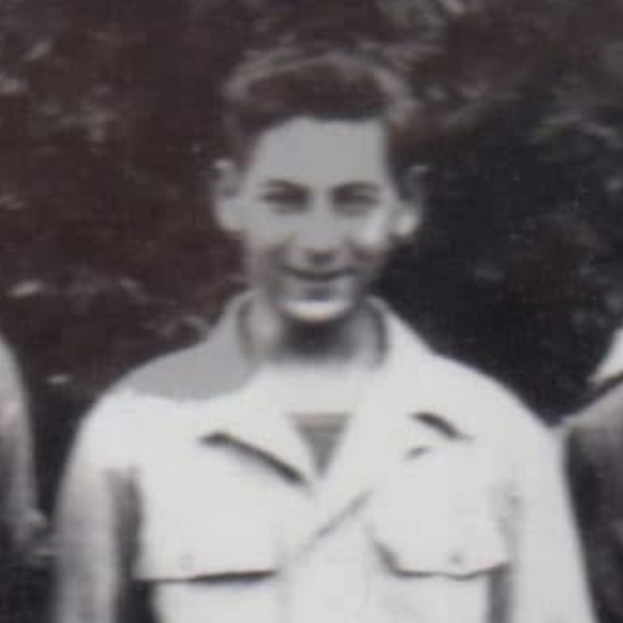 <i class="material-icons" data-template="memories-icon">chat_bubble</i><br/>Anthony D’Allesansro, <br/>Posted by: Anthony Foley<br/><div class='remember-wall-long-description'>In loving memory of my hero</div><a class='btn btn-primary btn-sm mt-2 remember-wall-toggle-long-description' onclick='initRememberWallToggleLongDescriptionBtn(this)'>Learn more</a>