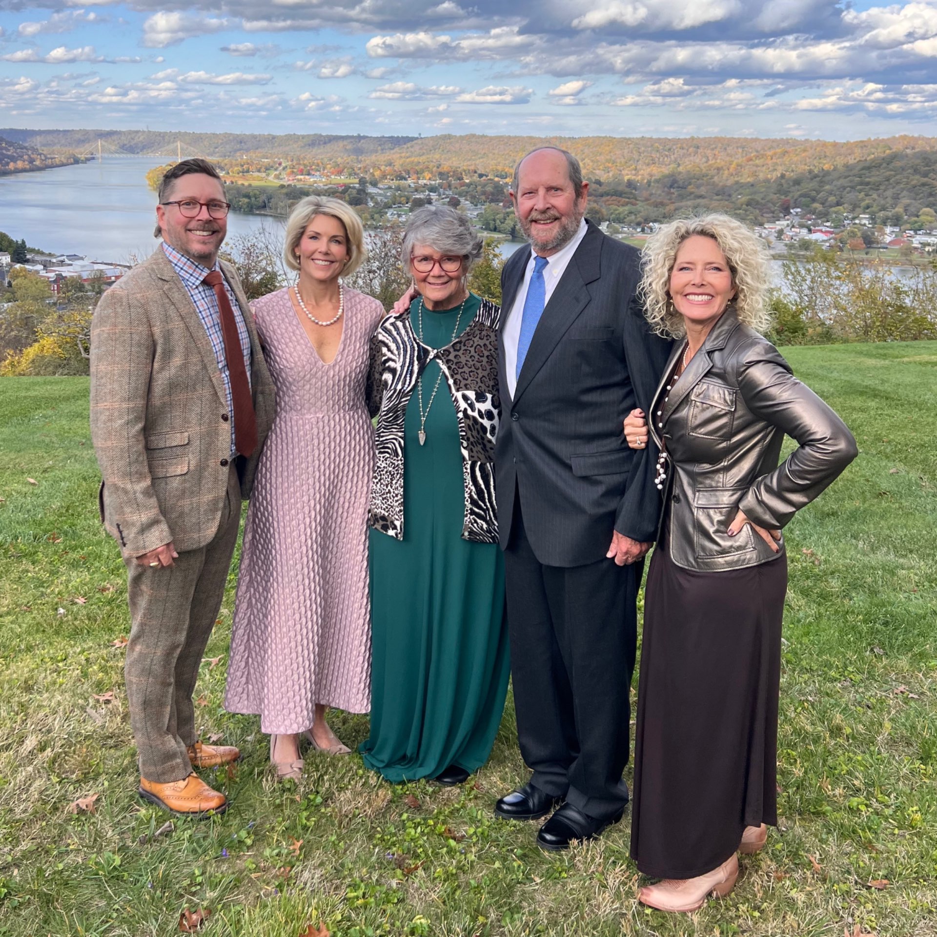 <i class="material-icons" data-template="memories-icon">chat_bubble</i><br/>Name Needed, Army, Major<br/>Posted by: Anita Davis<br/><div class='remember-wall-long-description'>With 20 years of active duty, the father of 3 beautiful children, 7 Grandchildren and 2 Great Grandchildren. Thank you for your service.</div><a class='btn btn-primary btn-sm mt-2 remember-wall-toggle-long-description' onclick='initRememberWallToggleLongDescriptionBtn(this)'>Learn more</a>