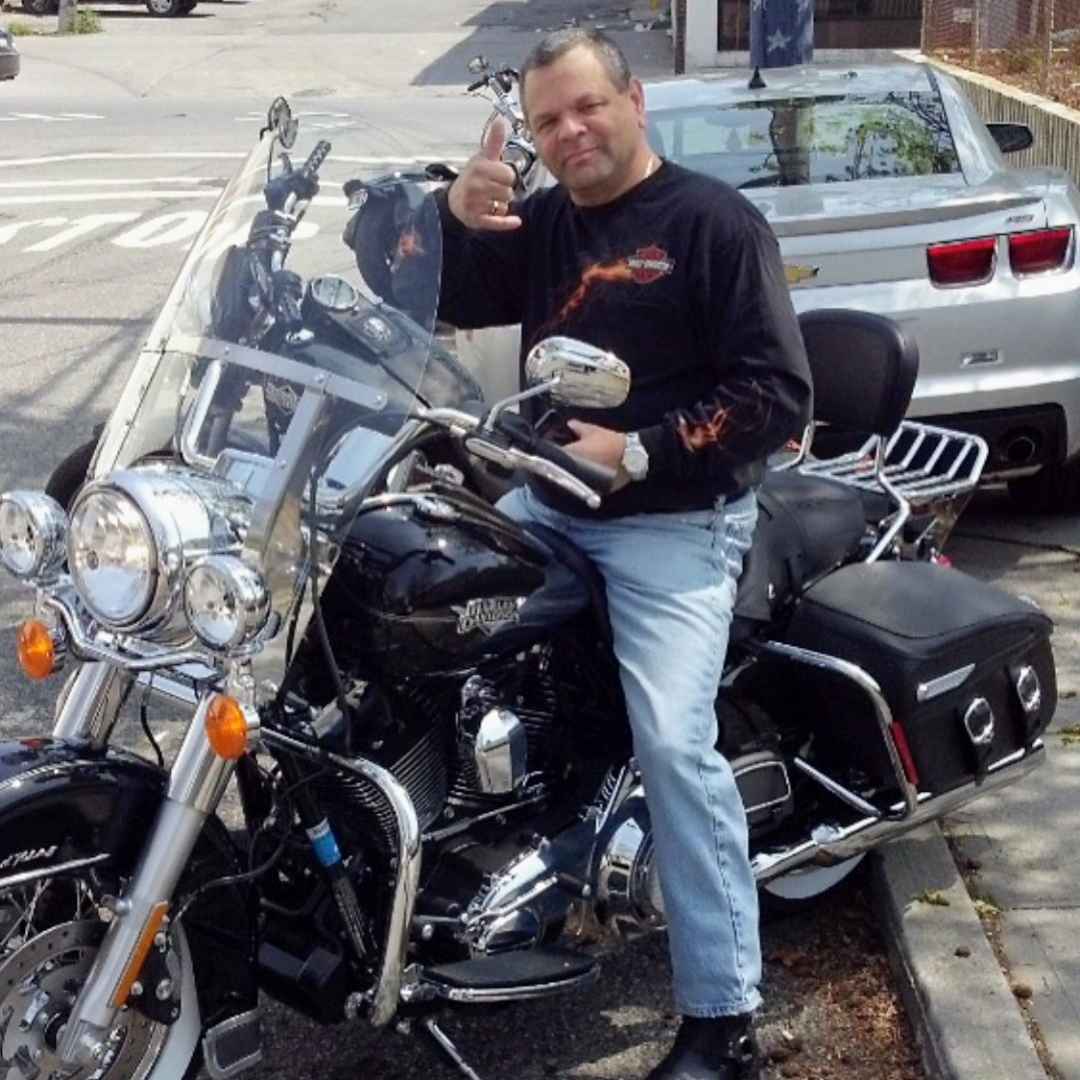 <i class="material-icons" data-template="memories-icon">chat_bubble</i><br/>Robert L Rios, Marine Corps, CPL<br/>Born 6/3/1957<br/>Passed on 4/18/2025<br/>Posted by: Laura<br/><div class='remember-wall-long-description'>Dad, our hero, a man of honor, unwavering devotion, and strength. We love you forever and eternally.</div><a class='btn btn-primary btn-sm mt-2 remember-wall-toggle-long-description' onclick='initRememberWallToggleLongDescriptionBtn(this)'>Learn more</a>