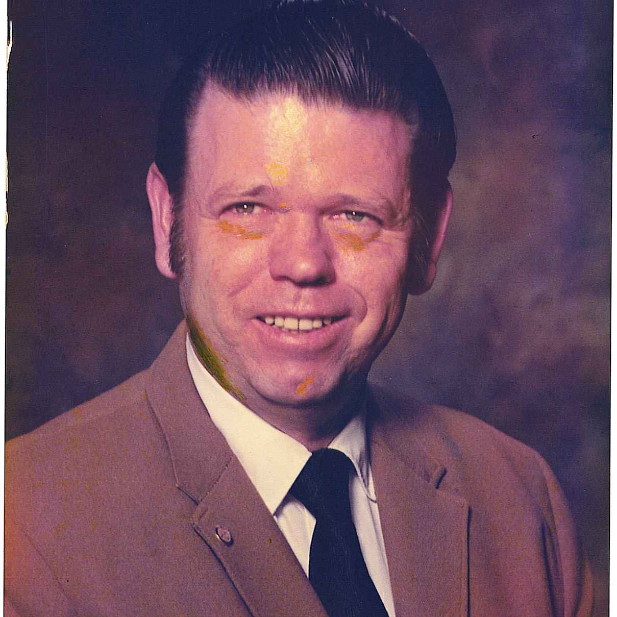 <i class="material-icons" data-template="memories-icon">chat_bubble</i><br/>Robert Morley, Navy, <br/>Posted by: Pam<br/><div class='remember-wall-long-description'>Miss you dad. Love</div><a class='btn btn-primary btn-sm mt-2 remember-wall-toggle-long-description' onclick='initRememberWallToggleLongDescriptionBtn(this)'>Learn more</a>
