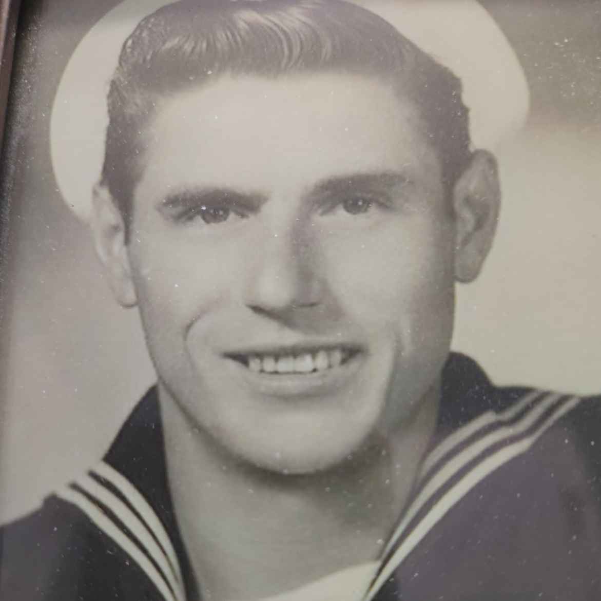 <i class="material-icons" data-template="memories-icon">chat_bubble</i><br/>Jack Ross Franklin, Navy, BM1<br/>Born 8/16/1926<br/>Passed on 2/10/2010<br/>Posted by: Tessa Franklin<br/><div class='remember-wall-long-description'>In Memoriam of Jack Ross Franklin USN who served his Country in WWII, the Korean War and early Vietnam War. He is deeply missed by his family, shipmates and friends. A grateful nation thanks you. Pax Vobiscum.</div><a class='btn btn-primary btn-sm mt-2 remember-wall-toggle-long-description' onclick='initRememberWallToggleLongDescriptionBtn(this)'>Learn more</a>