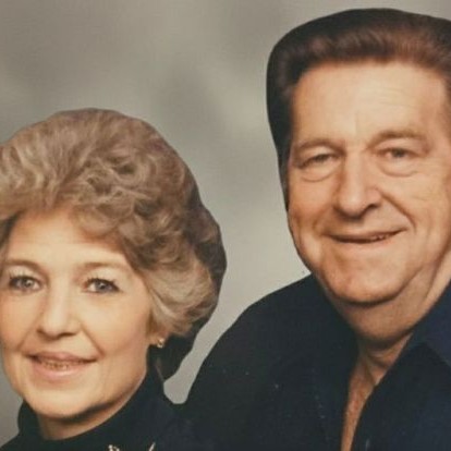 <i class="material-icons" data-template="memories-icon">chat_bubble</i><br/>Carson Adams, Navy, SN<br/>Born 9/23/1932<br/>Passed on 6/17/1993<br/>Posted by: Rhonda & Gary<br/><div class='remember-wall-long-description'>Remembering Our Loving Parents, Carson & Charlotte Adams.</div><a class='btn btn-primary btn-sm mt-2 remember-wall-toggle-long-description' onclick='initRememberWallToggleLongDescriptionBtn(this)'>Learn more</a>