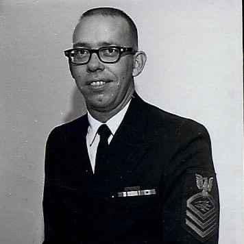 <i class="material-icons" data-template="memories-icon">chat_bubble</i><br/>William Reber Thomas, Navy, RMCS<br/>Born 5/25/1934<br/>Posted by: Peggy Whitcomb, Daughter<br/><div class='remember-wall-long-description'>In memory of RMCS William Reber Thomas. Served for 23 years active, 7 IRR.</div><a class='btn btn-primary btn-sm mt-2 remember-wall-toggle-long-description' onclick='initRememberWallToggleLongDescriptionBtn(this)'>Learn more</a>