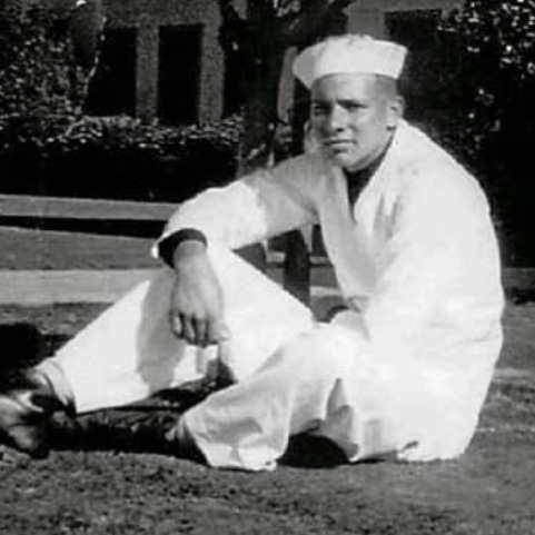 <i class="material-icons" data-template="memories-icon">chat_bubble</i><br/>Robert E. Edwards Sr., Navy, CS2<br/>Born 2/9/1932<br/>Passed on 8/1/2021<br/>Posted by: Robin Higgs<br/><div class='remember-wall-long-description'>Merry Christmas in Heaven, Dad! We love and miss you!</div><a class='btn btn-primary btn-sm mt-2 remember-wall-toggle-long-description' onclick='initRememberWallToggleLongDescriptionBtn(this)'>Learn more</a>