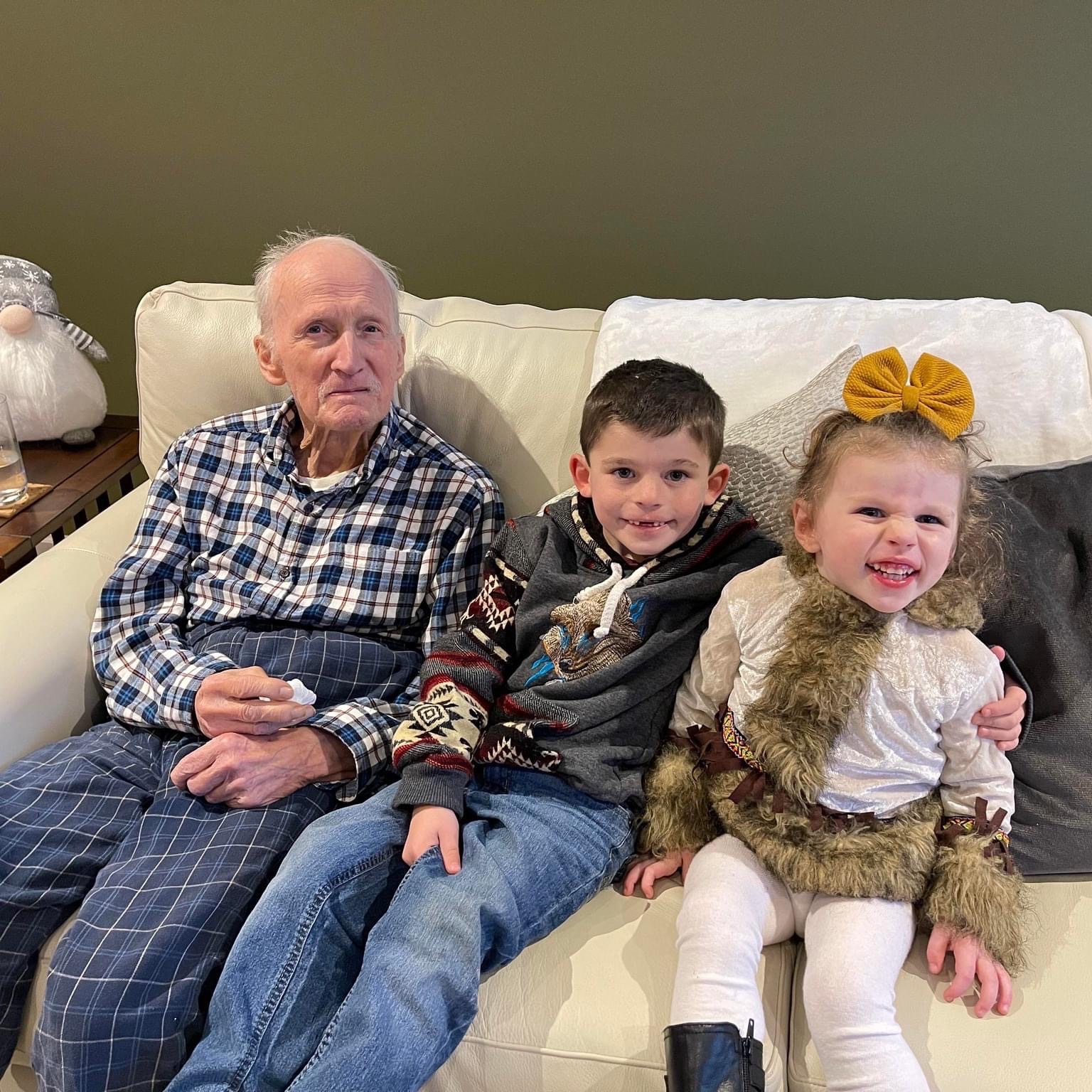 <i class="material-icons" data-template="memories-icon">chat_bubble</i><br/>Thomas Petit, Army, CPL<br/>Born 8/28/1932<br/>Passed on 12/1/2022<br/>Posted by: Colton and Kimber<br/><div class='remember-wall-long-description'>My dad was the best there was. He was a terrific grandpa, husband and father. His grandkids miss him daily. They go to his gravesite to honor him every chance they get. He will forever be missed.</div><a class='btn btn-primary btn-sm mt-2 remember-wall-toggle-long-description' onclick='initRememberWallToggleLongDescriptionBtn(this)'>Learn more</a>