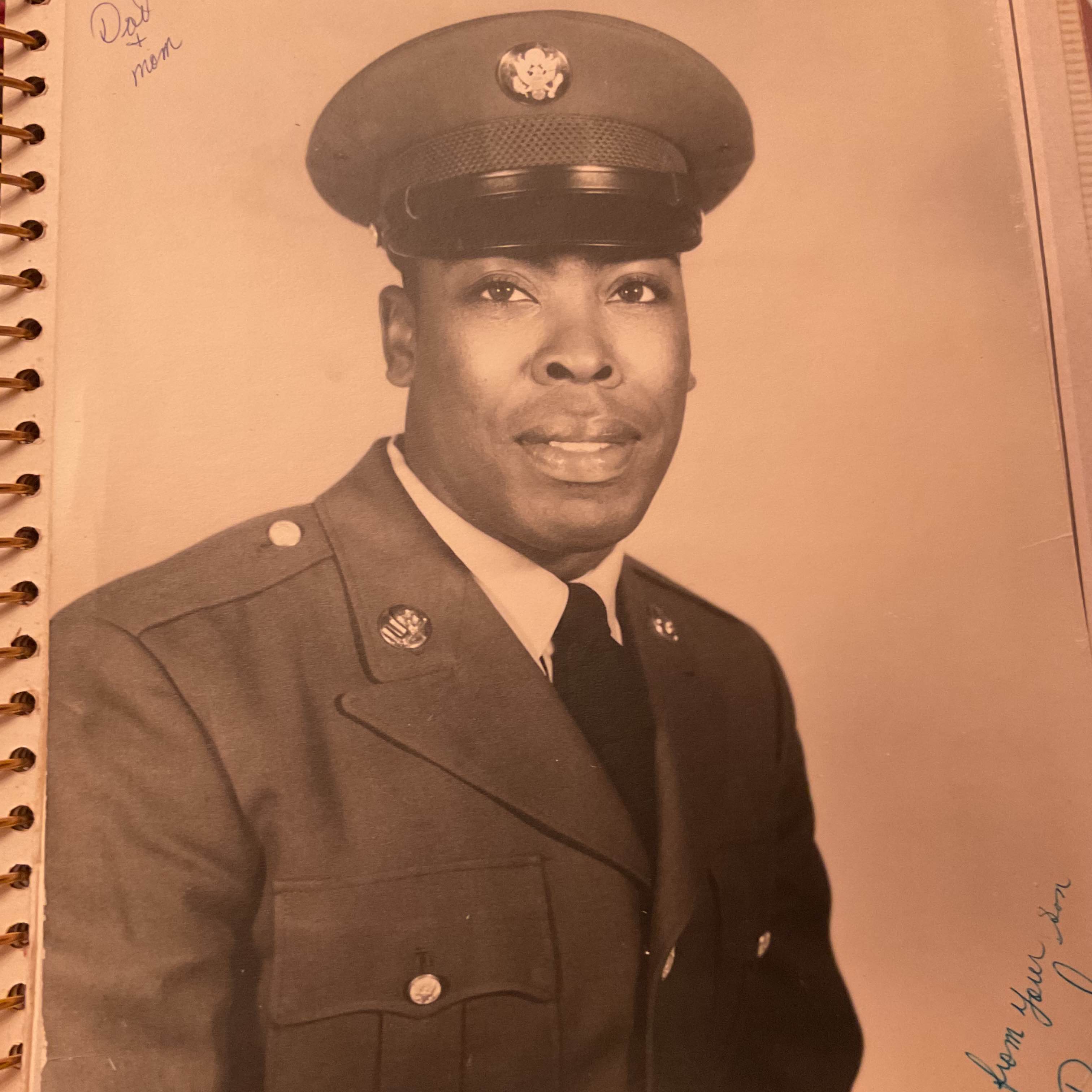<i class="material-icons" data-template="memories-icon">chat_bubble</i><br/>Donald Williams, Army, E4<br/>Posted by: Ruth Williams & children<br/><div class='remember-wall-long-description'>We love and miss you so very much. Thank you for everything.</div><a class='btn btn-primary btn-sm mt-2 remember-wall-toggle-long-description' onclick='initRememberWallToggleLongDescriptionBtn(this)'>Learn more</a>