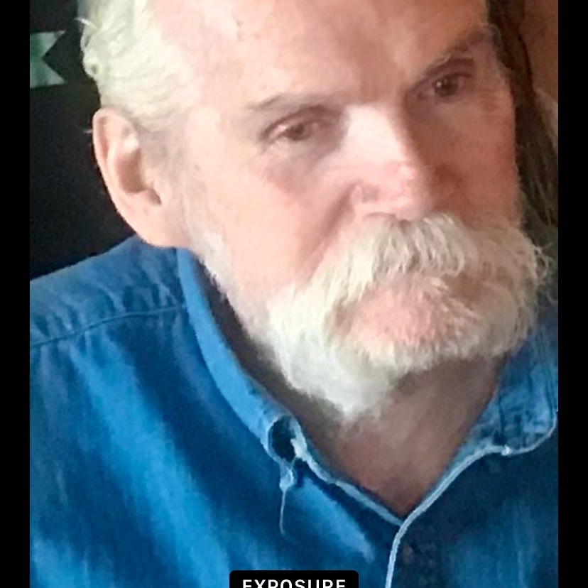 <i class="material-icons" data-template="memories-icon">chat_bubble</i><br/>Lawrence Carlow, Air Force, <br/>Posted by: Your loving family<br/><div class='remember-wall-long-description'>We remember how much you loved Christmases past.  Our hearts are heavy this holiday season.</div><a class='btn btn-primary btn-sm mt-2 remember-wall-toggle-long-description' onclick='initRememberWallToggleLongDescriptionBtn(this)'>Learn more</a>