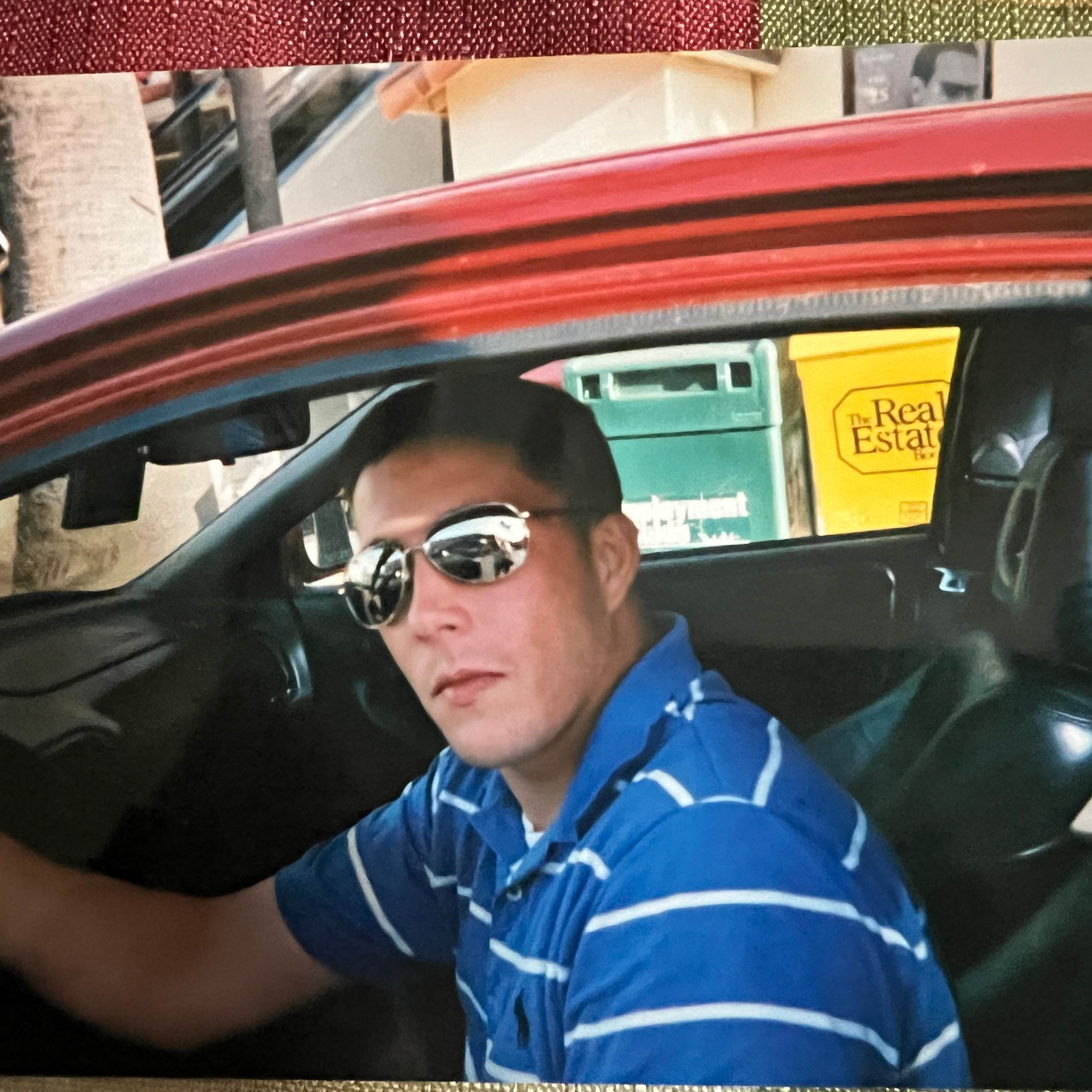 <i class="material-icons" data-template="memories-icon">chat_bubble</i><br/>Alexander Dean Simpson, Marine Corps, Corporal<br/>Posted by: Helen Simpson<br/><div class='remember-wall-long-description'>Rest in peace my beautiful son. You are loved by many.</div><a class='btn btn-primary btn-sm mt-2 remember-wall-toggle-long-description' onclick='initRememberWallToggleLongDescriptionBtn(this)'>Learn more</a>