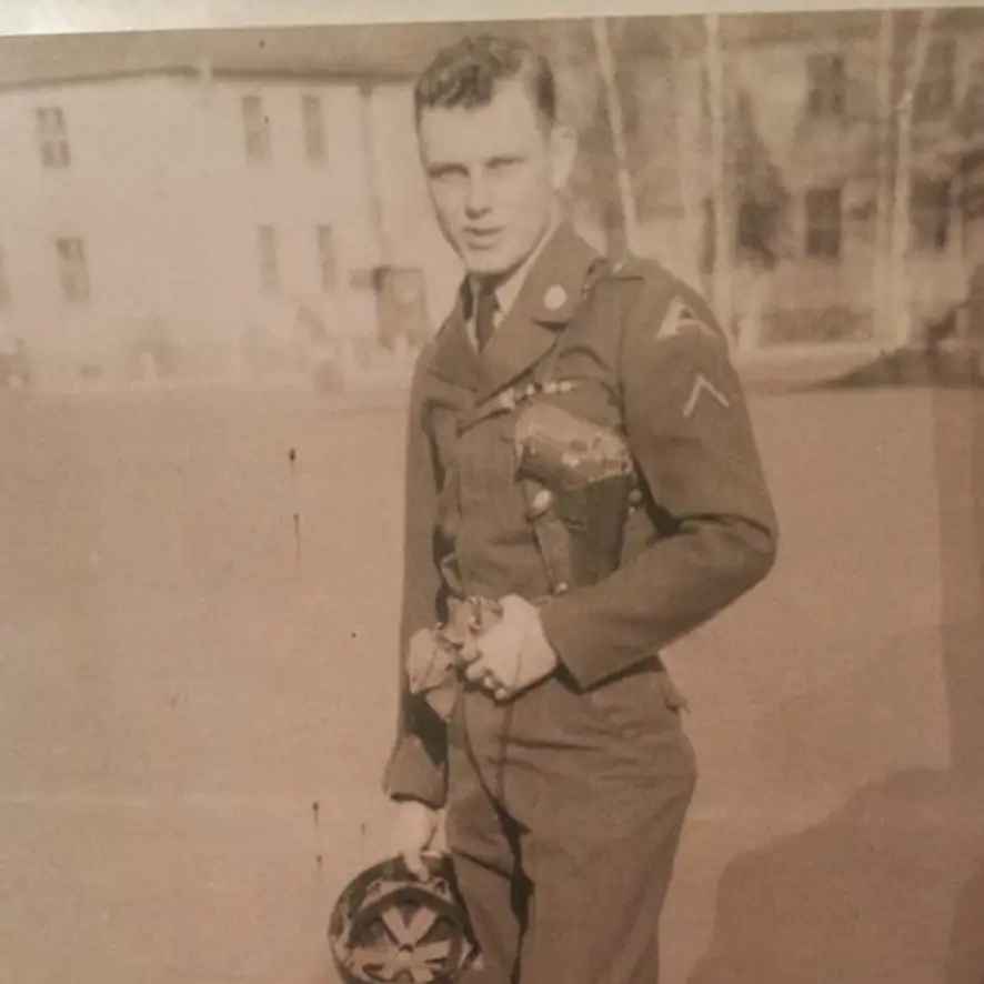 <i class="material-icons" data-template="memories-icon">chat_bubble</i><br/>James Duke Piper, Army, Cpl<br/>Born 10/7/1931<br/>Passed on 11/22/1979<br/>Posted by: Linda Gail<br/><div class='remember-wall-long-description'>Thanks for your service dad and for teaching me how to fish. Rest in Peace.</div><a class='btn btn-primary btn-sm mt-2 remember-wall-toggle-long-description' onclick='initRememberWallToggleLongDescriptionBtn(this)'>Learn more</a>