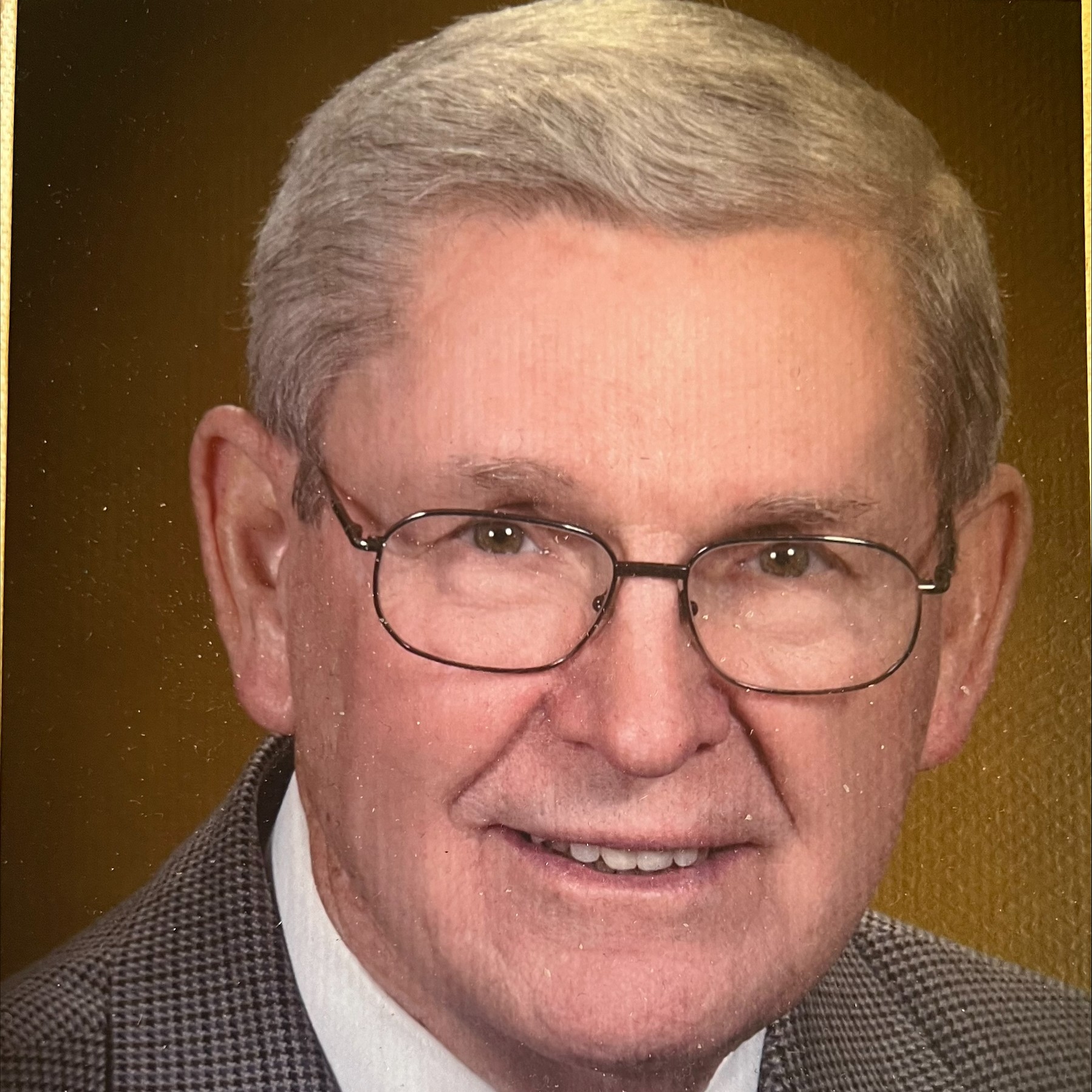 <i class="material-icons" data-template="memories-icon">chat_bubble</i><br/>David R Beach, Air Force, <br/>Posted by: Kim and Mark Elder<br/><div class='remember-wall-long-description'>Think of you so often and miss you daily. Thankful that you are with the Lord and know we will see you one day!</div><a class='btn btn-primary btn-sm mt-2 remember-wall-toggle-long-description' onclick='initRememberWallToggleLongDescriptionBtn(this)'>Learn more</a>