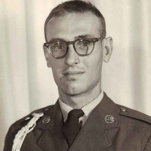 <i class="material-icons" data-template="memories-icon">chat_bubble</i><br/>Robert T. Burgess, Air Force, <br/>Posted by: The Burgess family<br/><div class='remember-wall-long-description'>In memory of our loving Dad, husband, and Papa. Missing you always!</div><a class='btn btn-primary btn-sm mt-2 remember-wall-toggle-long-description' onclick='initRememberWallToggleLongDescriptionBtn(this)'>Learn more</a>
