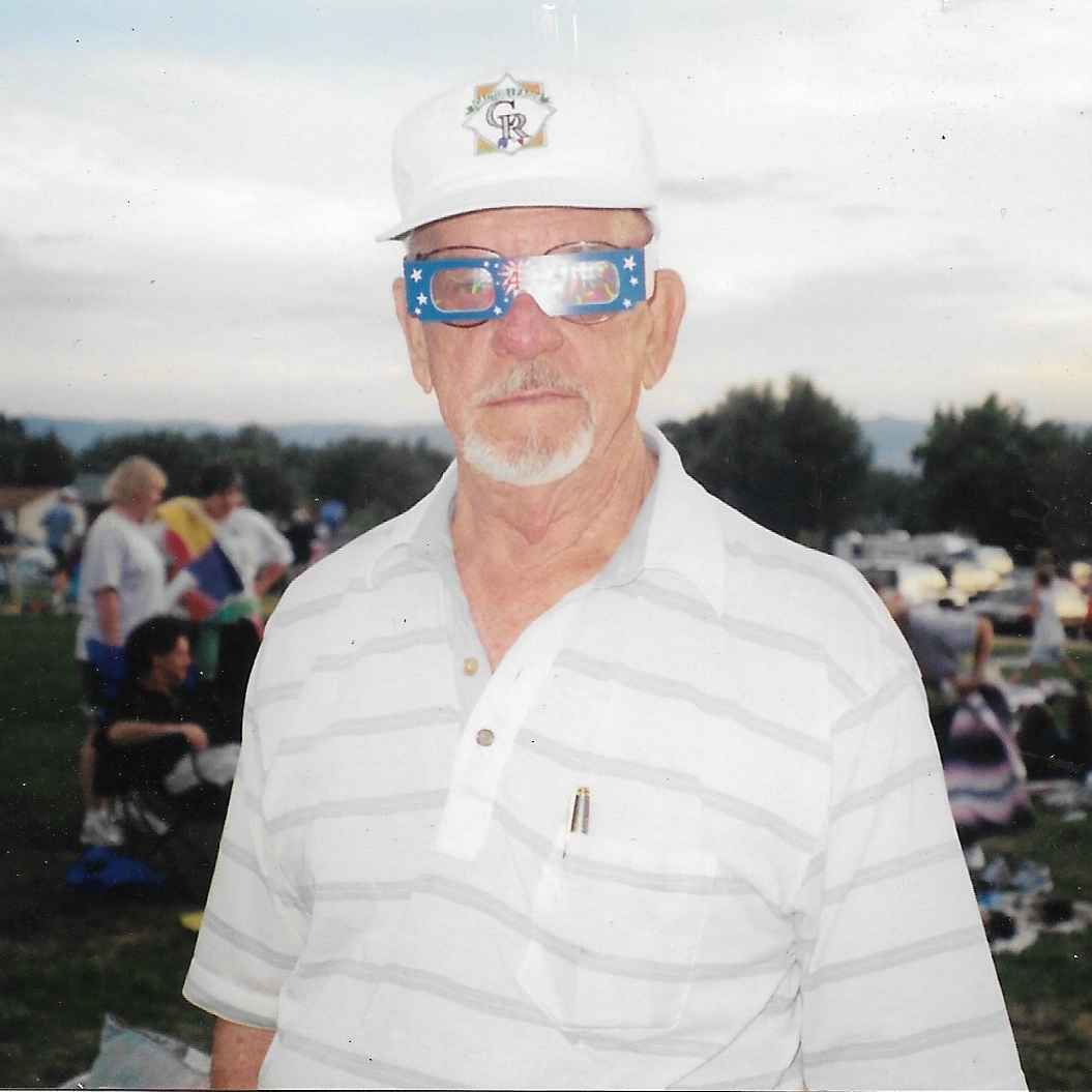<i class="material-icons" data-template="memories-icon">chat_bubble</i><br/>JOSEPH A MORRONE, Army, SSGT<br/>Born 4/15/1924<br/>Passed on 11/7/2002<br/>Posted by: David Huisken<br/><div class='remember-wall-long-description'>In memory of my grandpa. Thank you for loving me and teaching me so much about life. You are truly missed every day, 22 years later. You are loved and missed so much.</div><a class='btn btn-primary btn-sm mt-2 remember-wall-toggle-long-description' onclick='initRememberWallToggleLongDescriptionBtn(this)'>Learn more</a>