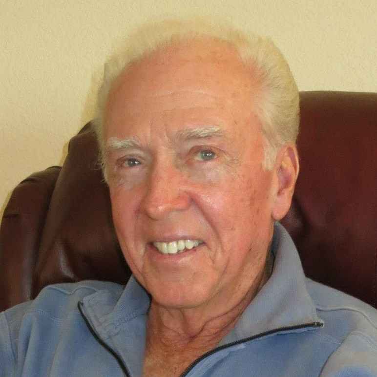 <i class="material-icons" data-template="memories-icon">chat_bubble</i><br/>Thomas D Summers, Air Force, SSGT<br/>Posted by: Craig & Kimberly Summers<br/><div class='remember-wall-long-description'>Dad, you are so missed! Thank you for being the greatest example of a man’s love for his family.</div><a class='btn btn-primary btn-sm mt-2 remember-wall-toggle-long-description' onclick='initRememberWallToggleLongDescriptionBtn(this)'>Learn more</a>