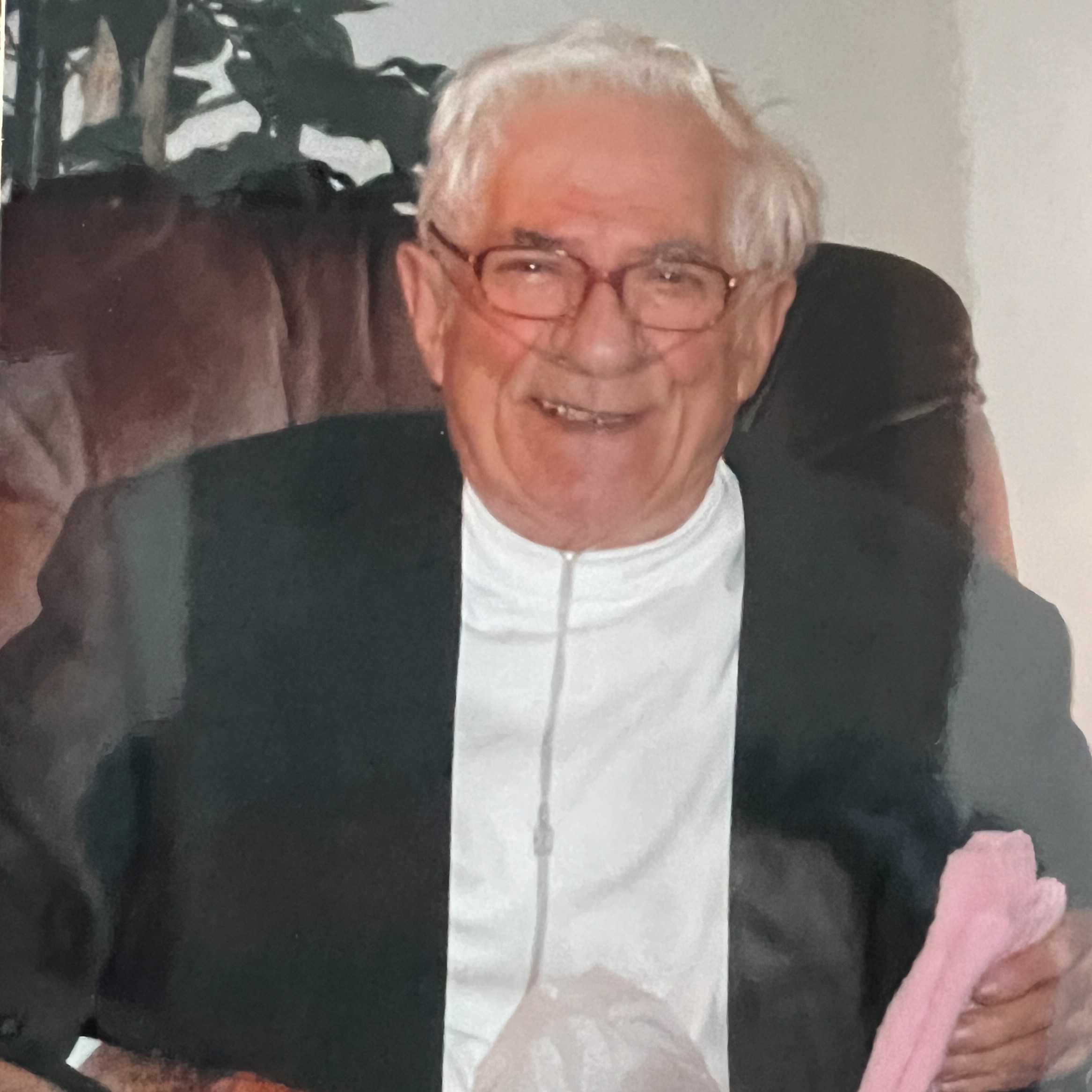 <i class="material-icons" data-template="memories-icon">chat_bubble</i><br/>Julian L Miodowski, Marine Corps, <br/>Posted by: Ann and Warren Miodowski<br/><div class='remember-wall-long-description'>Dad was a proud marine. Thank you dad for your service to our country and for being such a great dad. We love you and miss you.</div><a class='btn btn-primary btn-sm mt-2 remember-wall-toggle-long-description' onclick='initRememberWallToggleLongDescriptionBtn(this)'>Learn more</a>