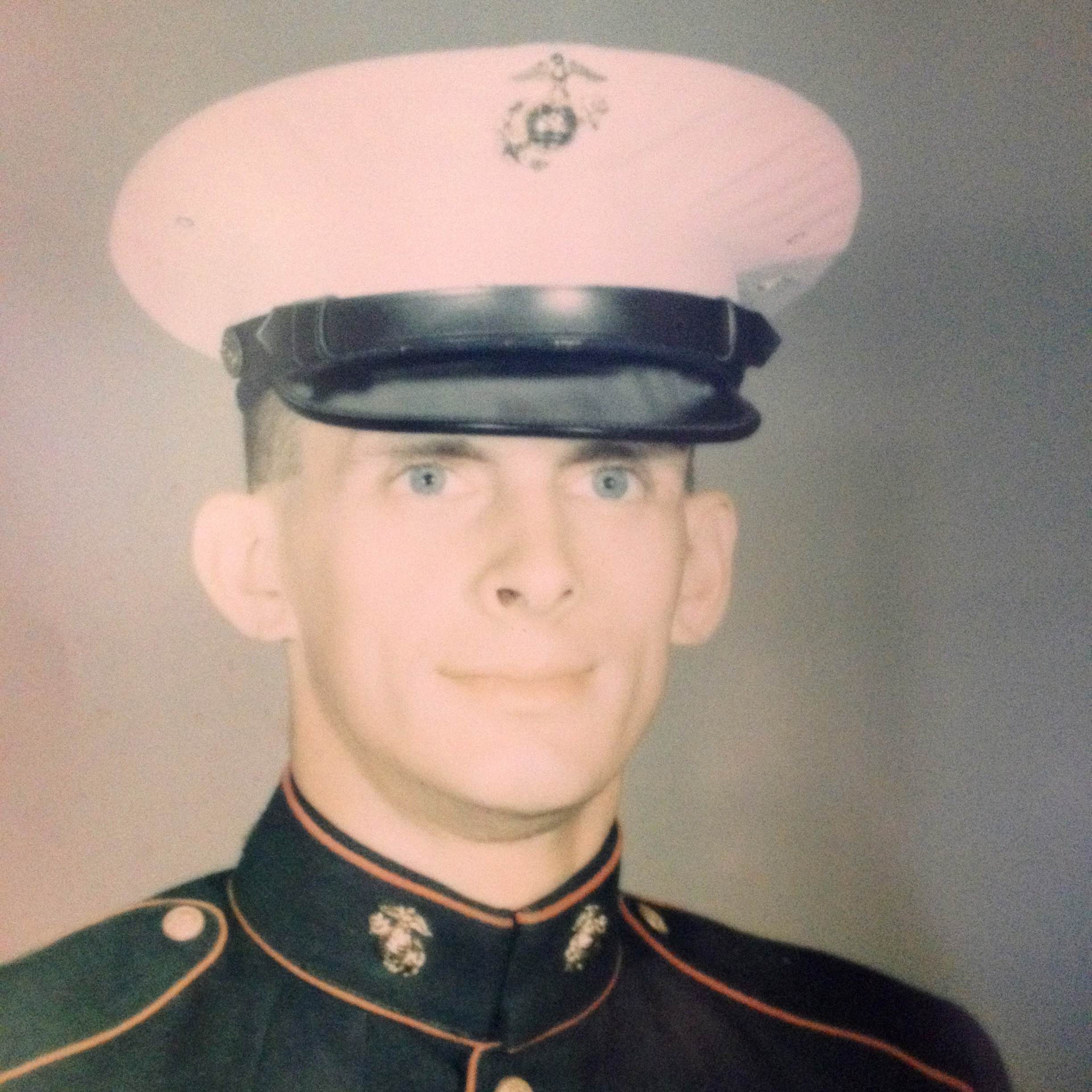 <i class="material-icons" data-template="memories-icon">chat_bubble</i><br/><br/><div class='remember-wall-long-description'>Richard Lee Bohanon</div><a class='btn btn-primary btn-sm mt-2 remember-wall-toggle-long-description' onclick='initRememberWallToggleLongDescriptionBtn(this)'>Learn more</a>