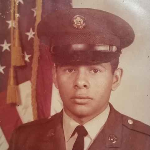 <i class="material-icons" data-template="memories-icon">chat_bubble</i><br/>Rafael Rodriguez Rodriguez, Army, SP4<br/>Posted by: Your niece Yoyo<br/><div class='remember-wall-long-description'>You are always in my heart. Thank you for your service.</div><a class='btn btn-primary btn-sm mt-2 remember-wall-toggle-long-description' onclick='initRememberWallToggleLongDescriptionBtn(this)'>Learn more</a>